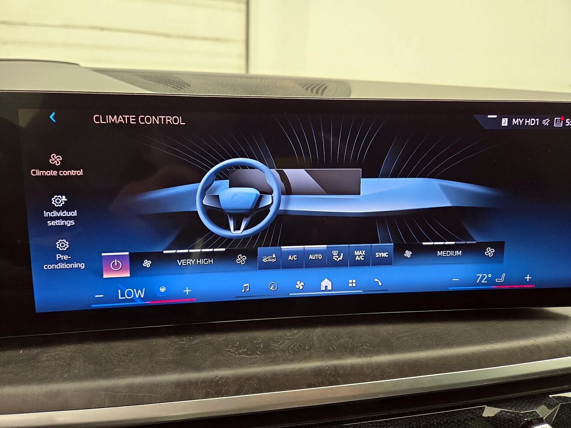 Thumbnail: 2024 BMW X5 - 17