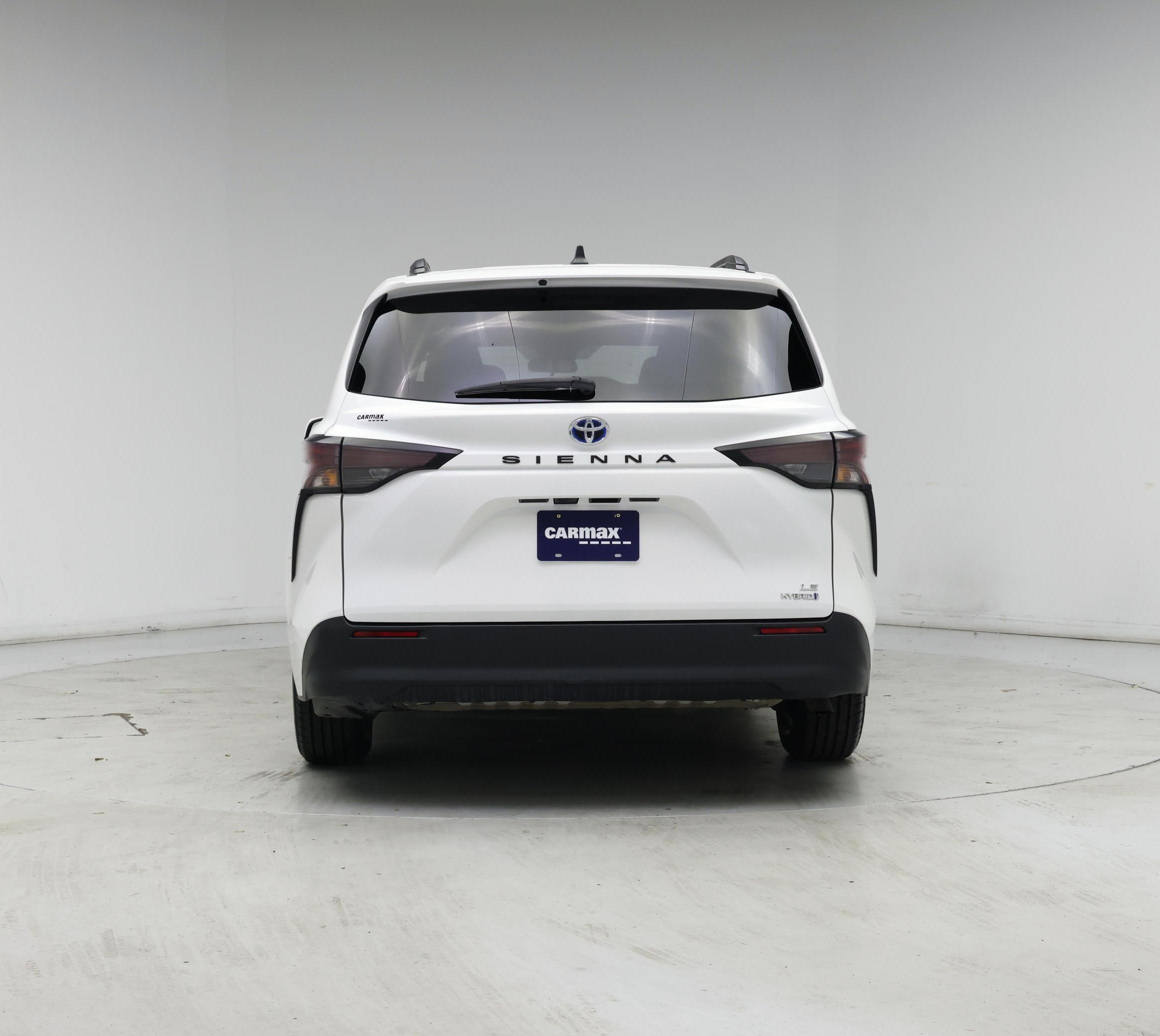 Thumbnail: 2023 Toyota Sienna - 6