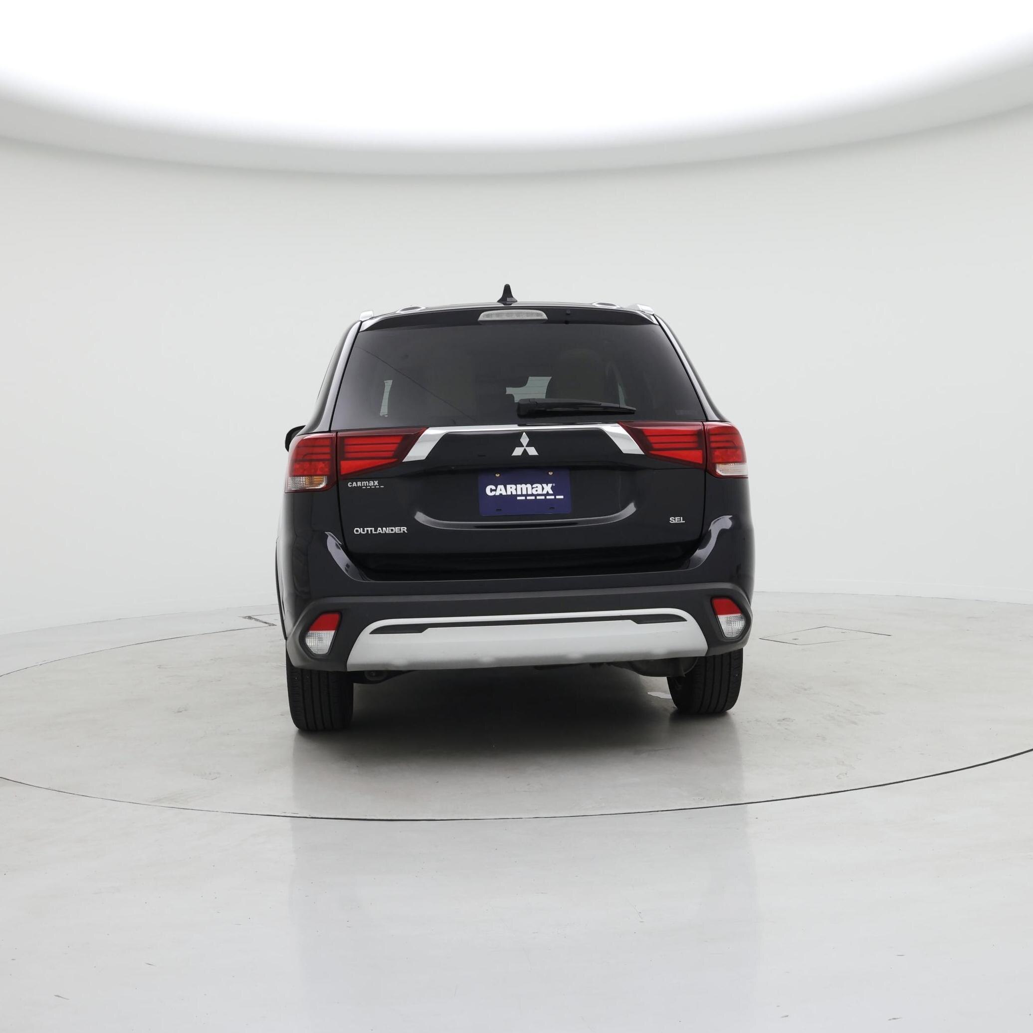 Thumbnail: 2020 Mitsubishi Outlander - 6