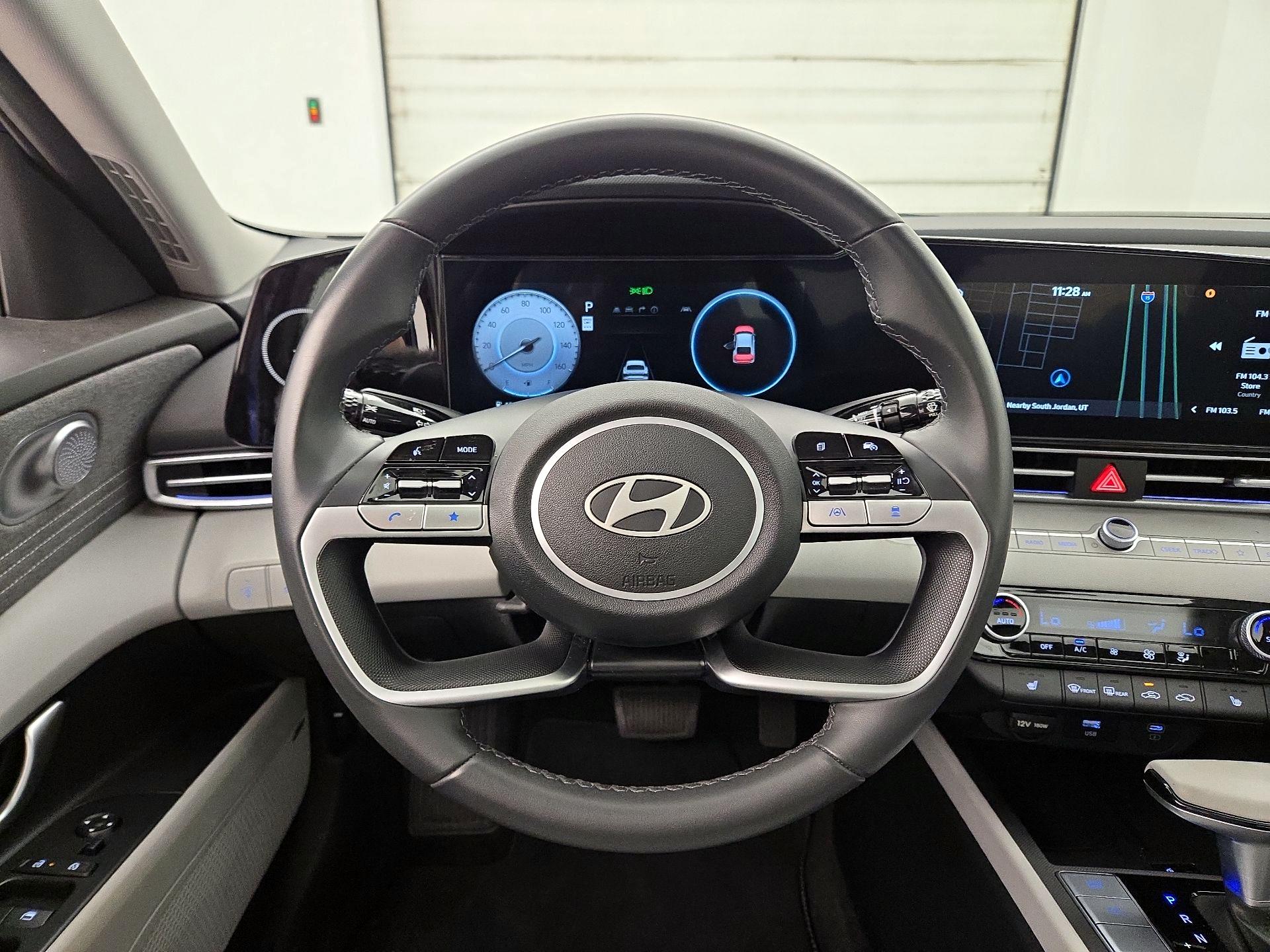 Thumbnail: 2025 Hyundai Elantra - 10