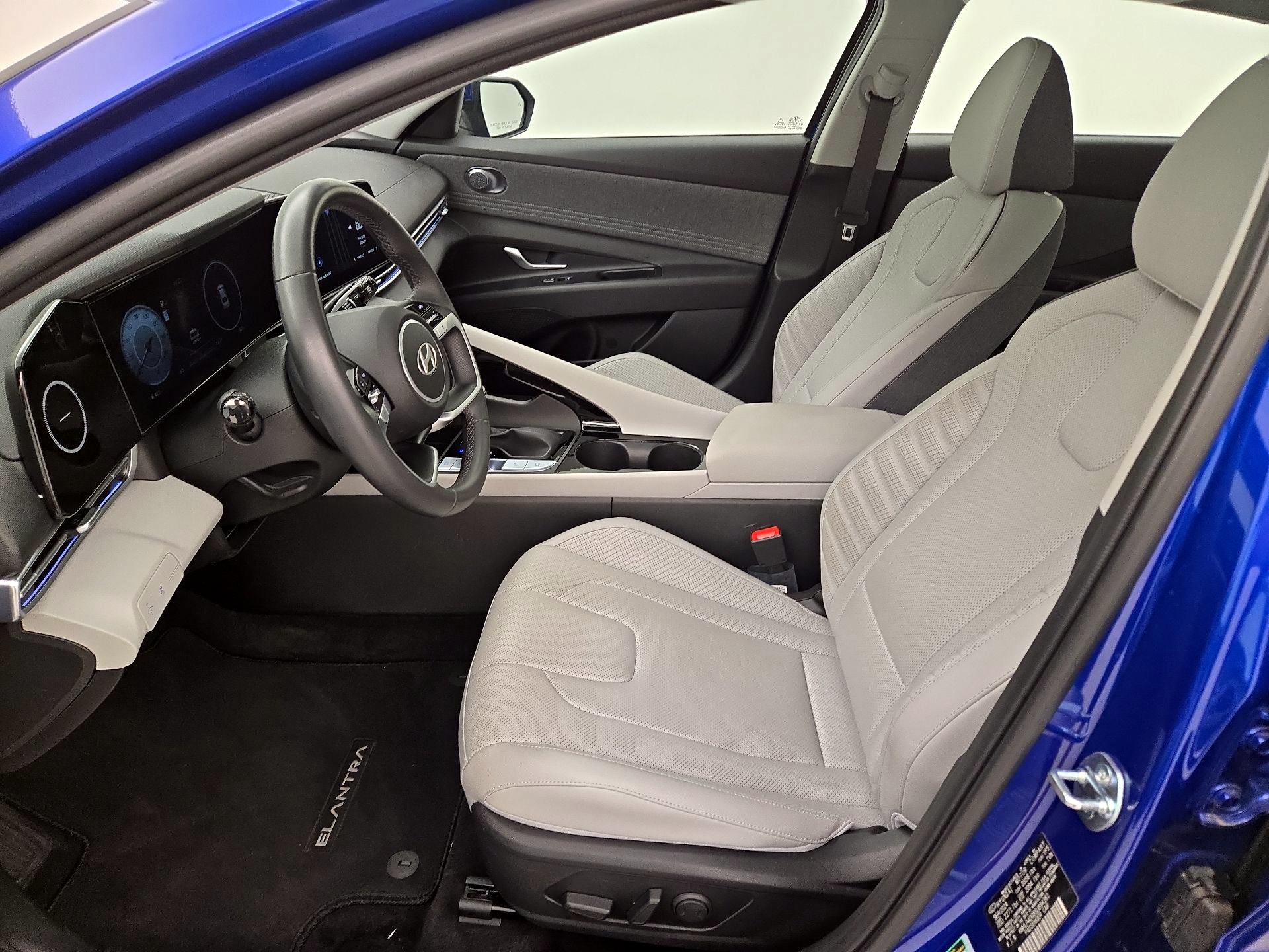 Thumbnail: 2025 Hyundai Elantra - 11