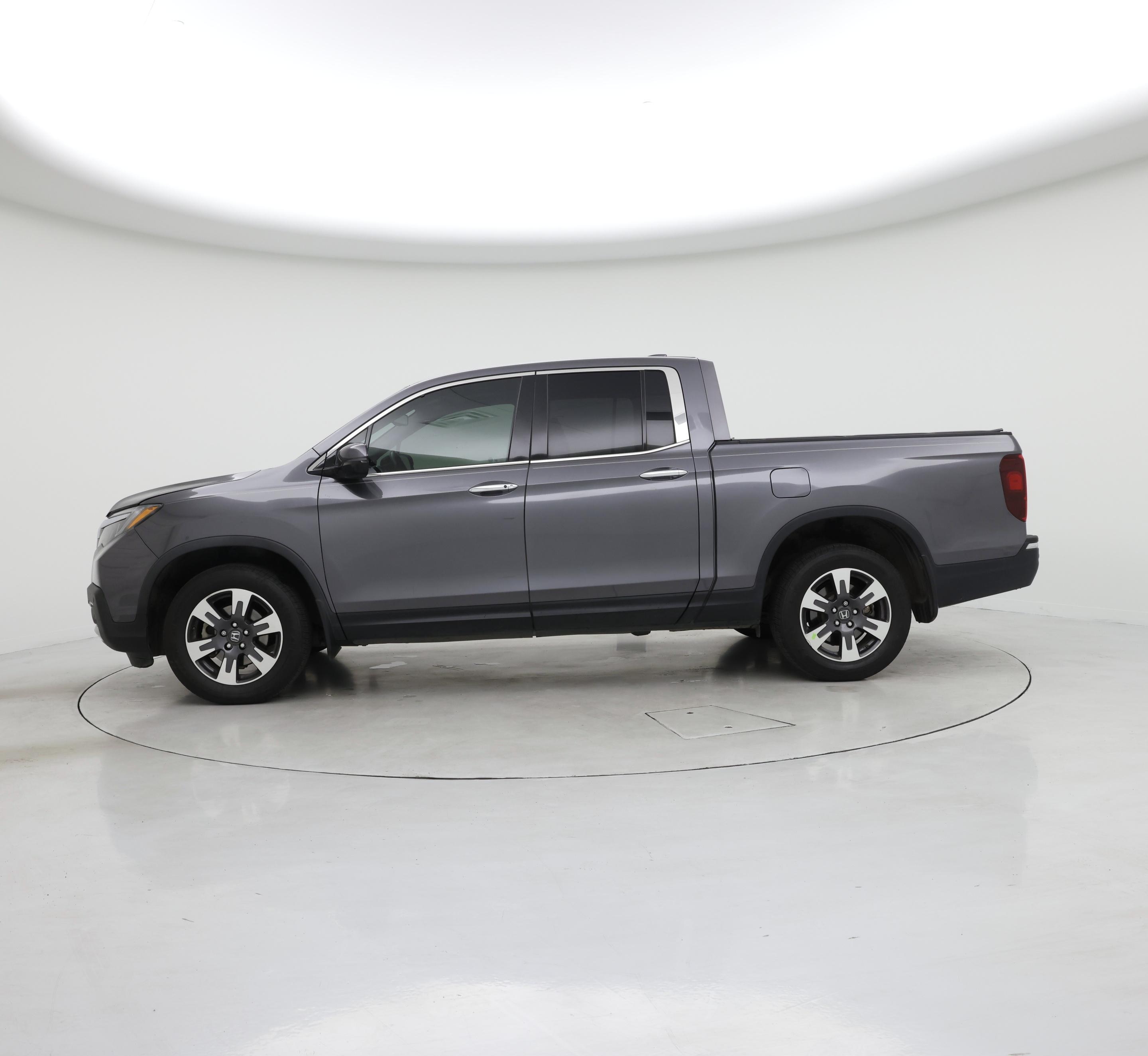Thumbnail: 2019 Honda Ridgeline - 3