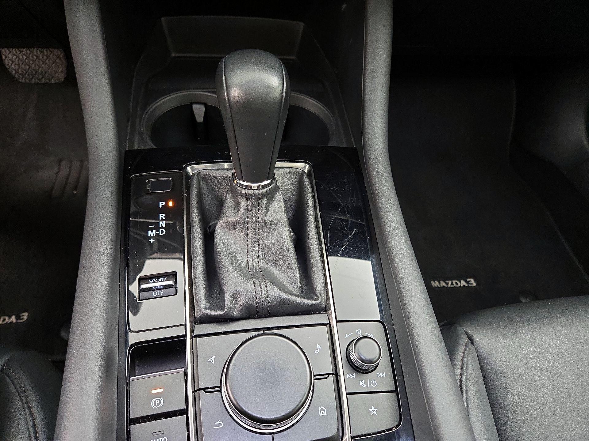 Thumbnail: 2021 Mazda Mazda3 - 17