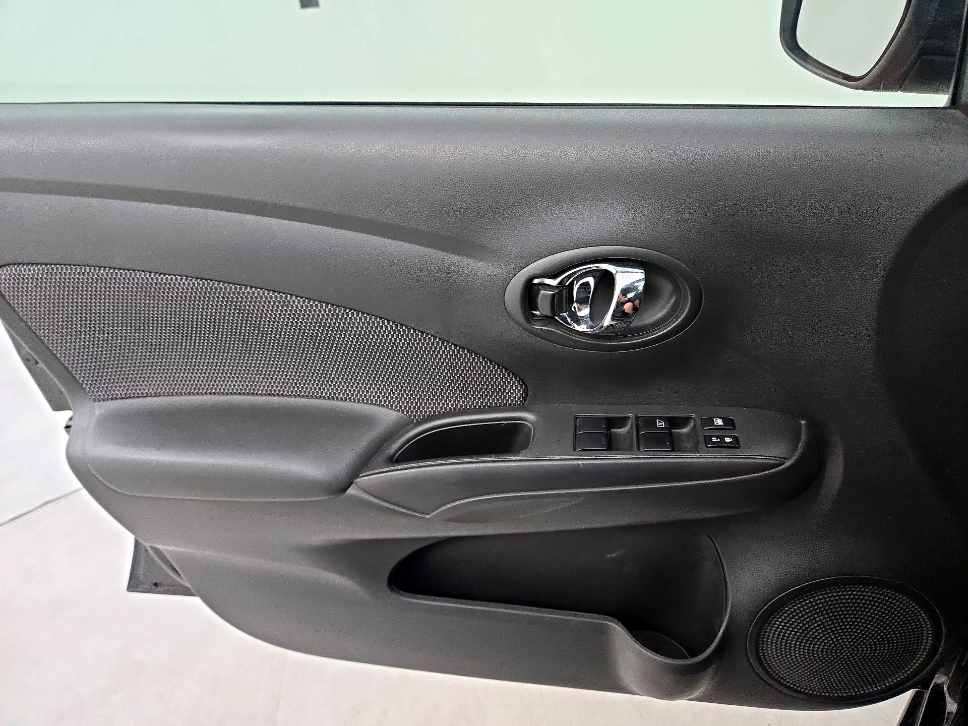 Thumbnail: 2016 Nissan Versa - 12