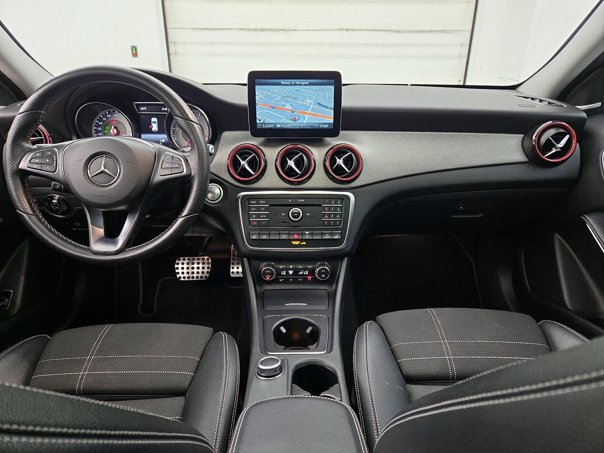 Thumbnail: 2017 Mercedes-Benz GLA - 9