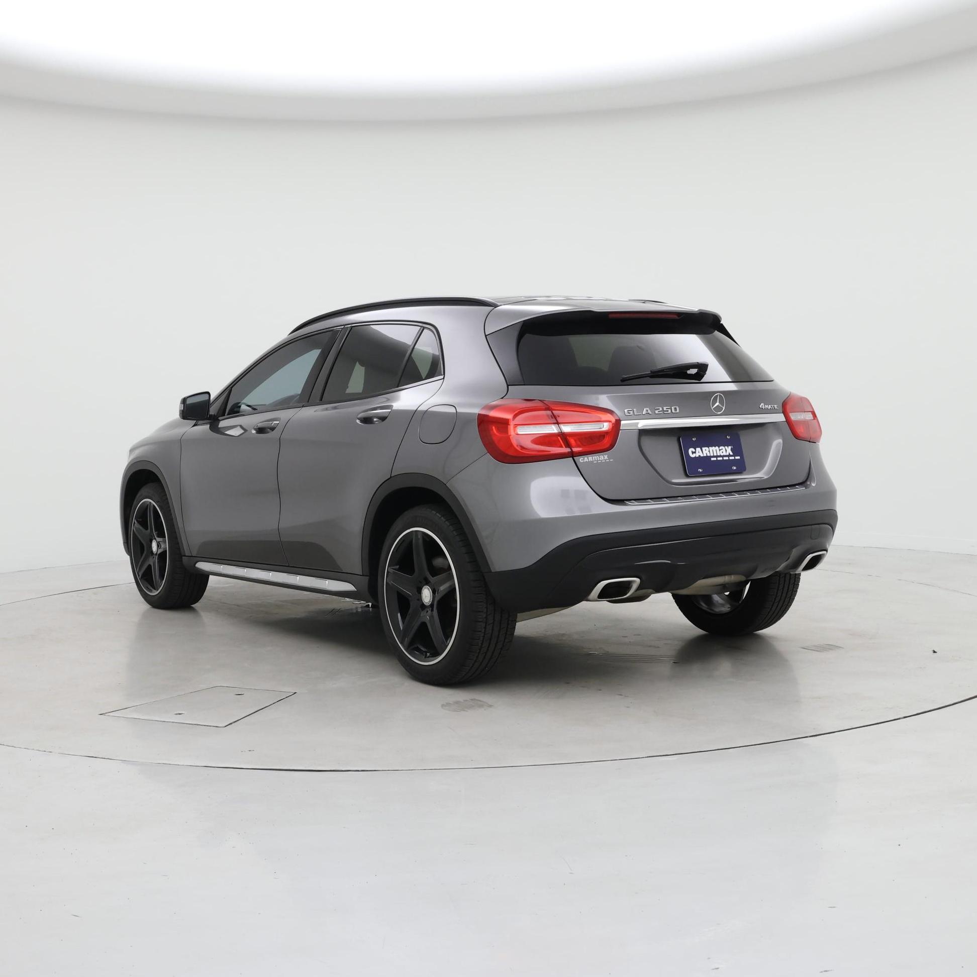 Thumbnail: 2017 Mercedes-Benz GLA - 2