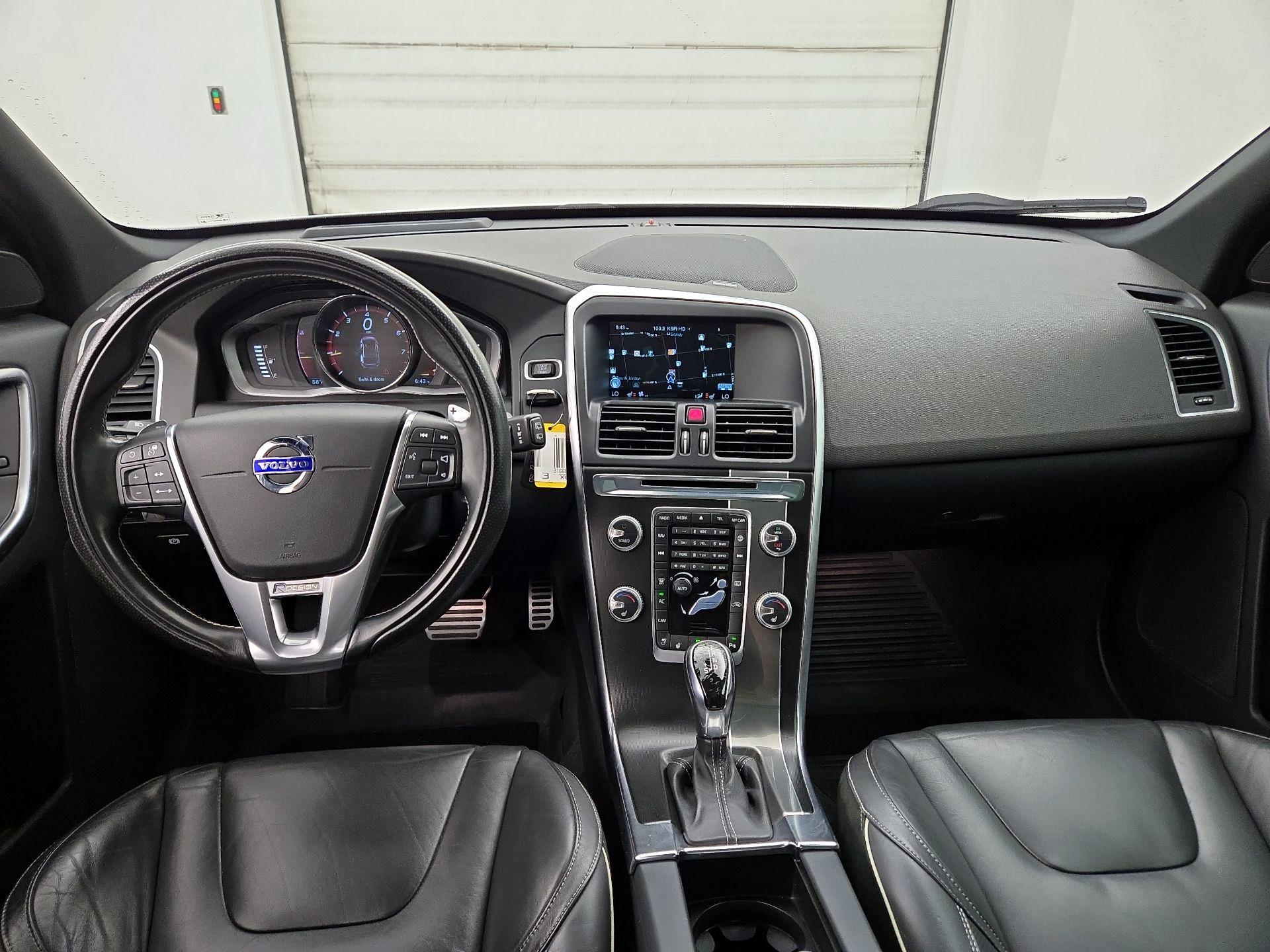 Thumbnail: 2016 Volvo XC60 - 9