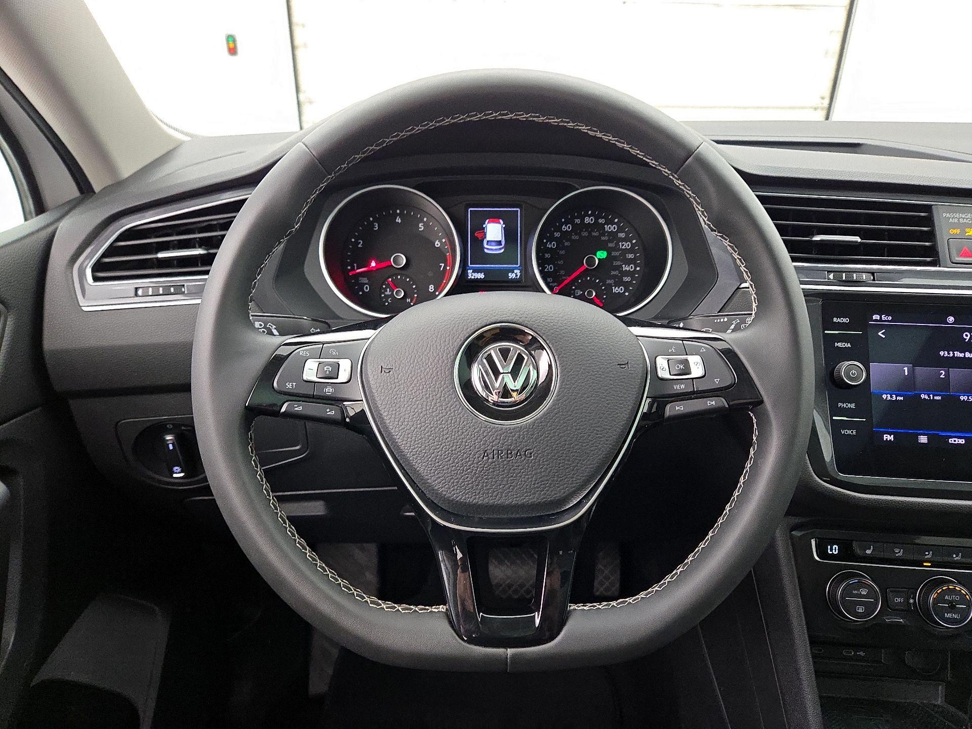 Thumbnail: 2021 Volkswagen Tiguan - 10