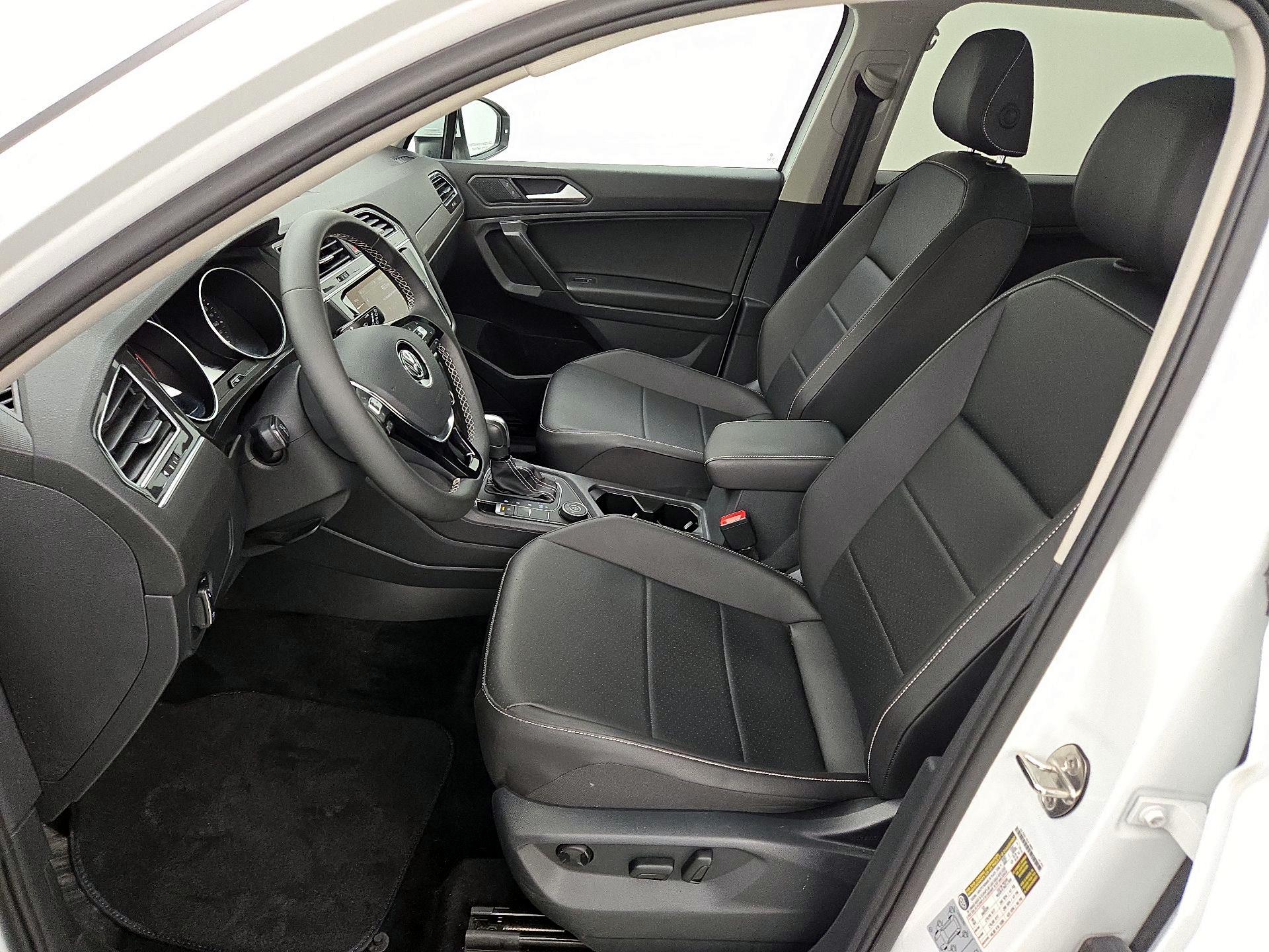 Thumbnail: 2021 Volkswagen Tiguan - 11