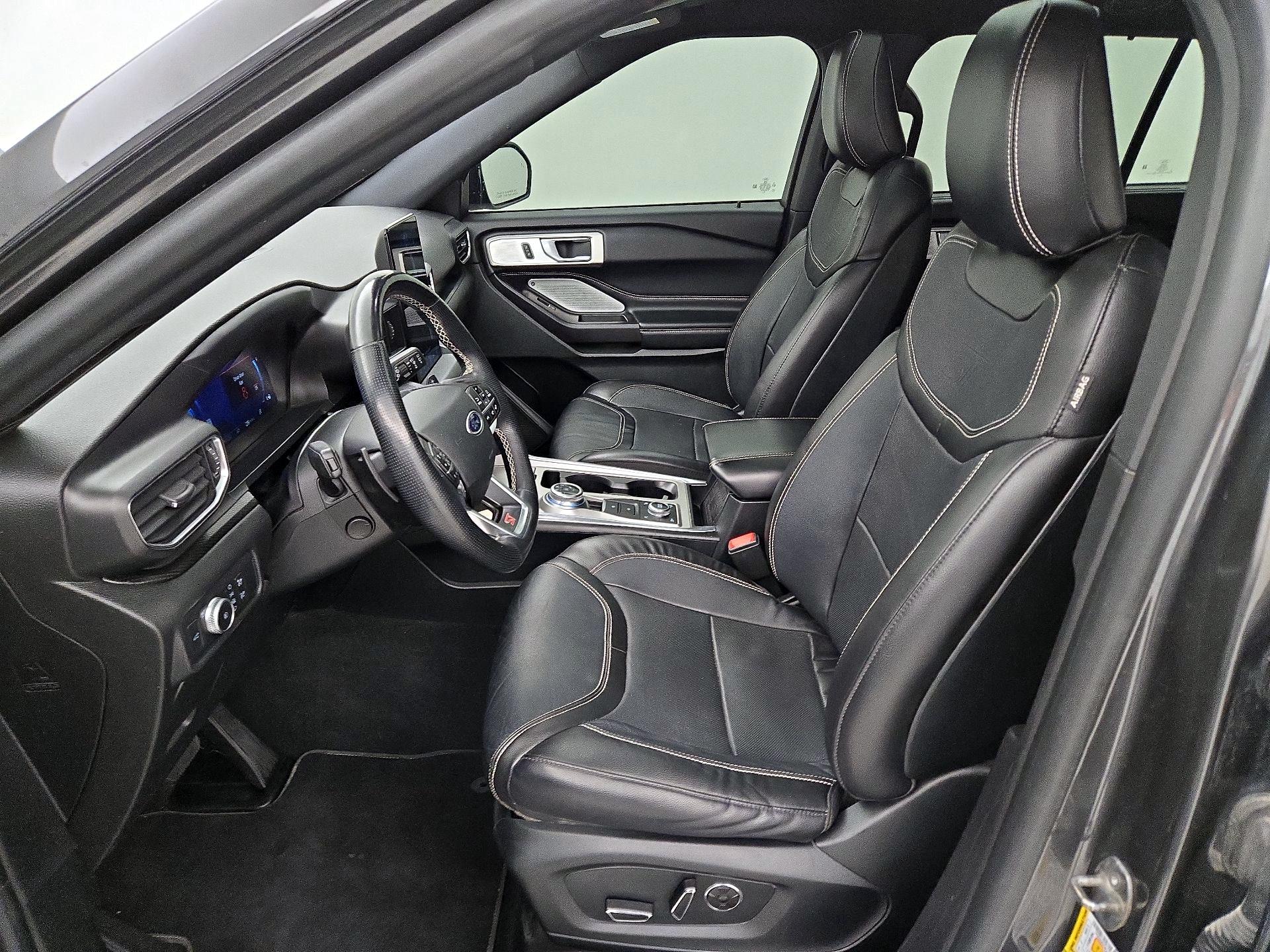 Thumbnail: 2020 Ford Explorer - 11