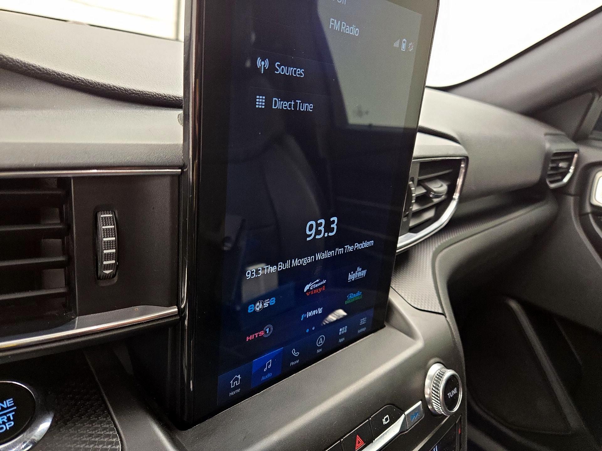 Thumbnail: 2020 Ford Explorer - 16