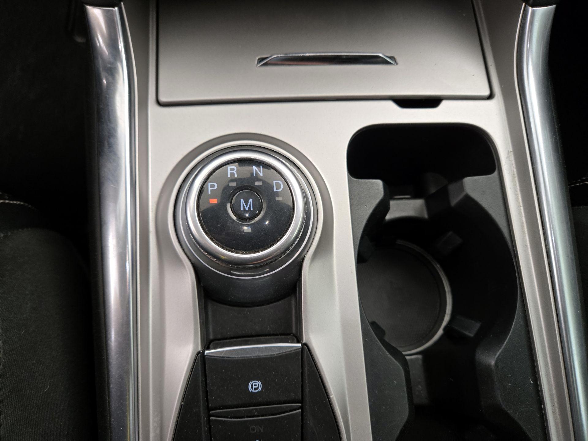 Thumbnail: 2020 Ford Explorer - 18