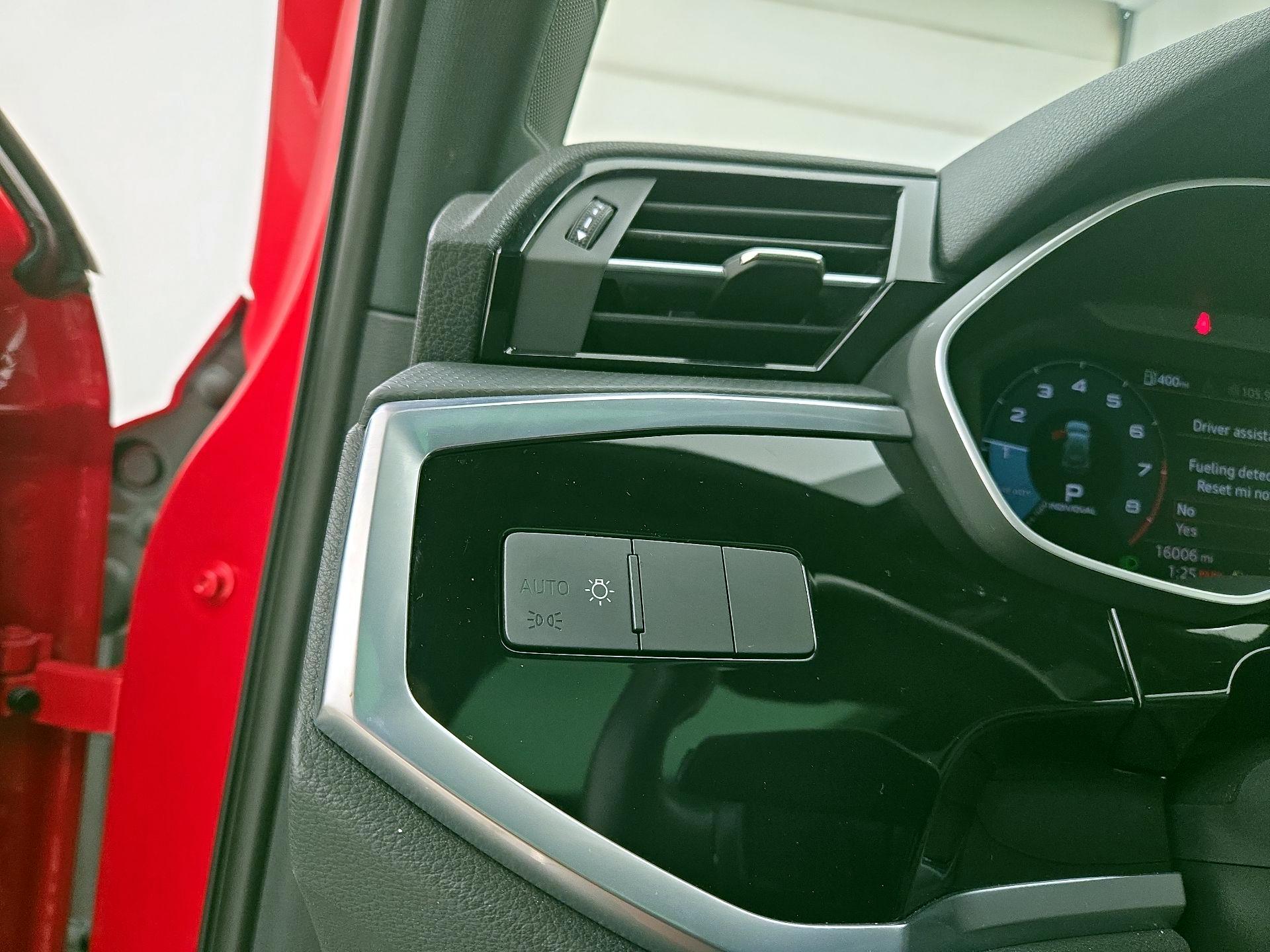 Thumbnail: 2022 Audi Q3 - 13
