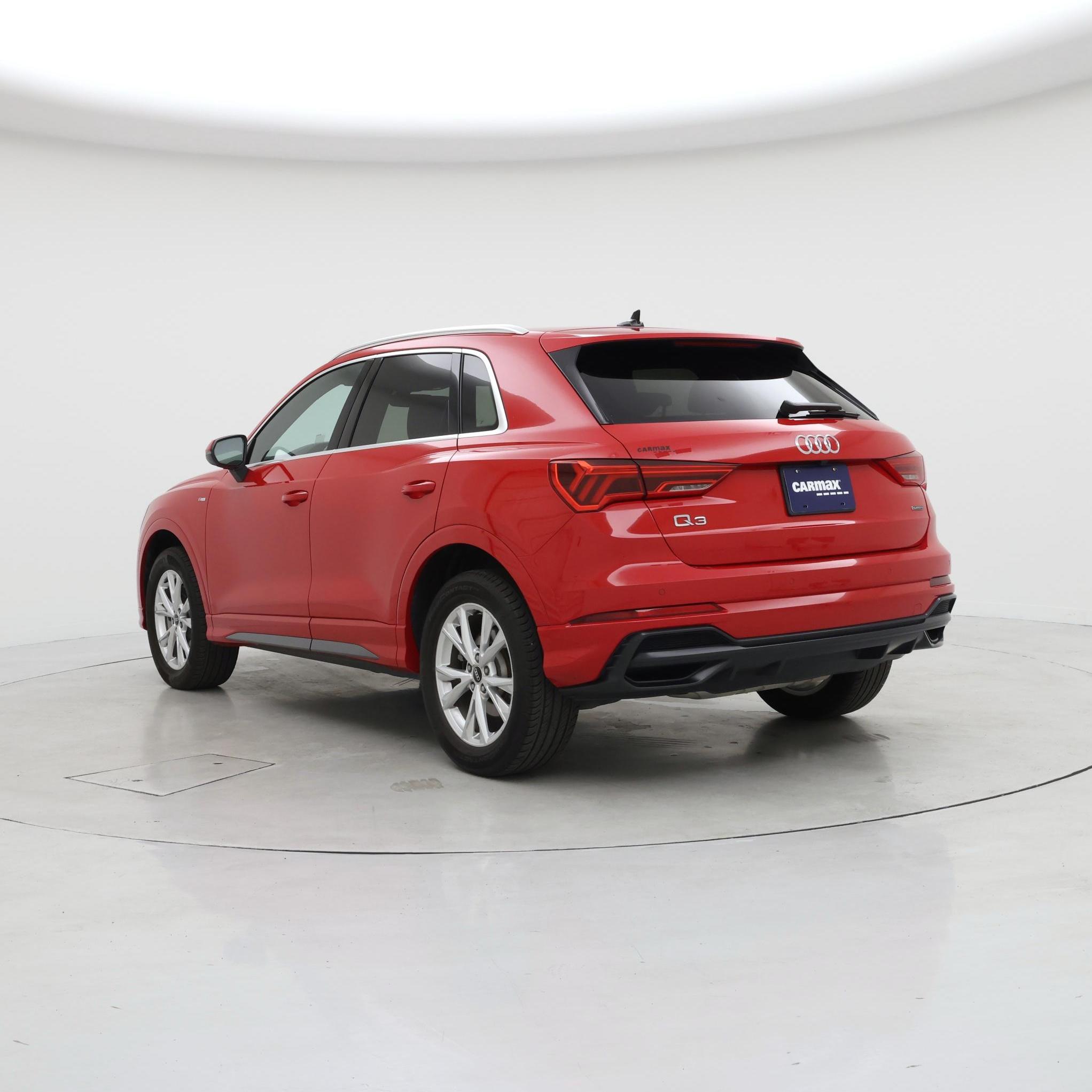 Thumbnail: 2022 Audi Q3 - 2
