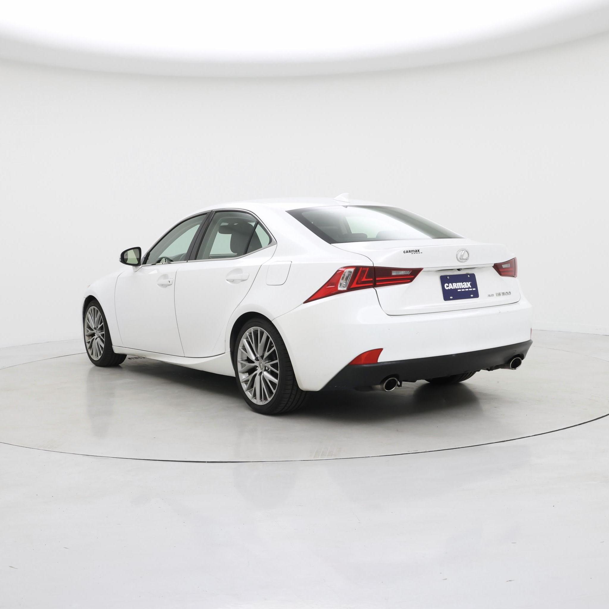 Thumbnail: 2016 Lexus IS - 2