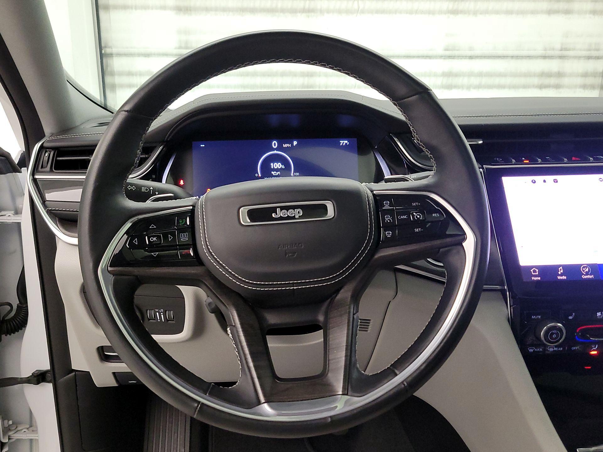 Thumbnail: 2022 Jeep Grand Cherokee - 10