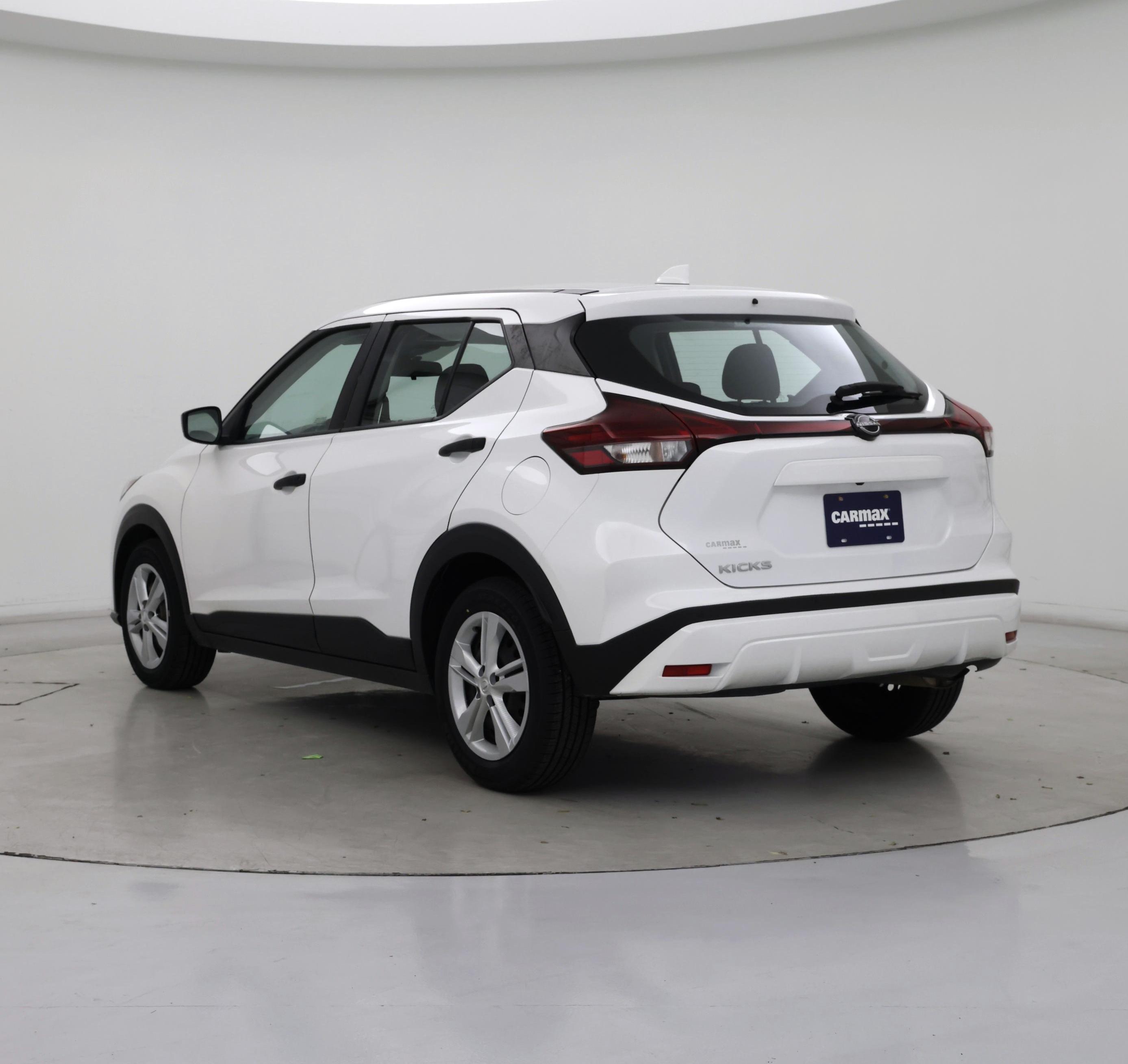 Thumbnail: 2022 Nissan Kicks - 2