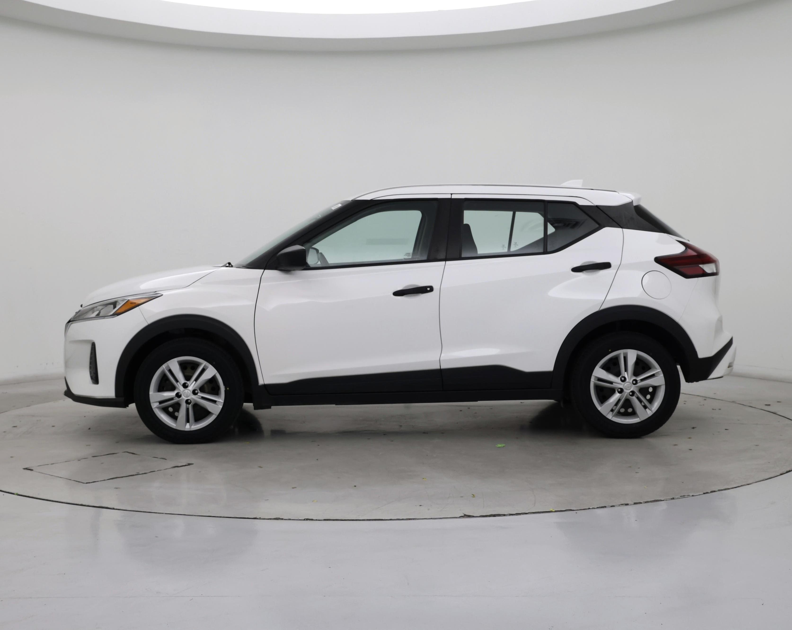 Thumbnail: 2022 Nissan Kicks - 3