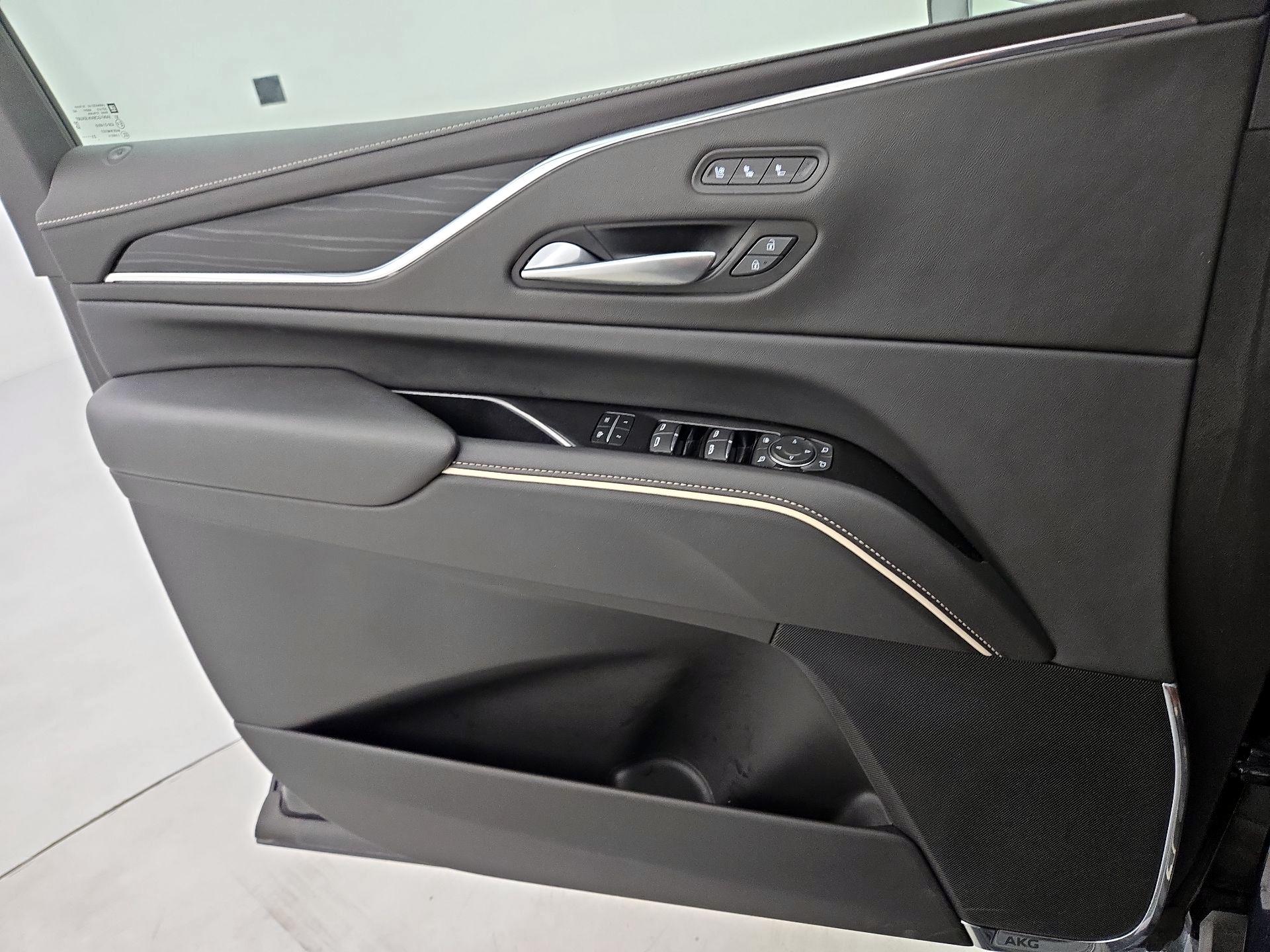Thumbnail: 2023 Cadillac Escalade - 12