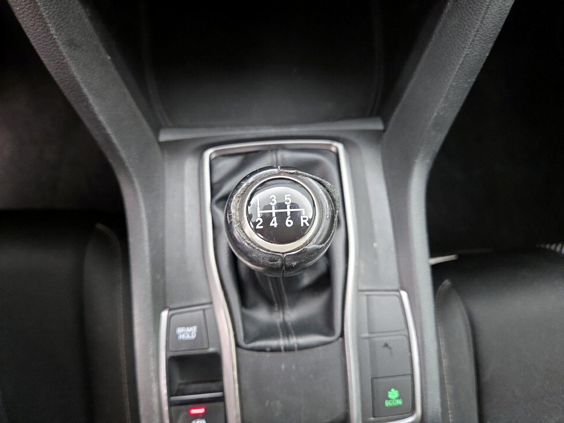 Thumbnail: 2019 Honda Civic - 17