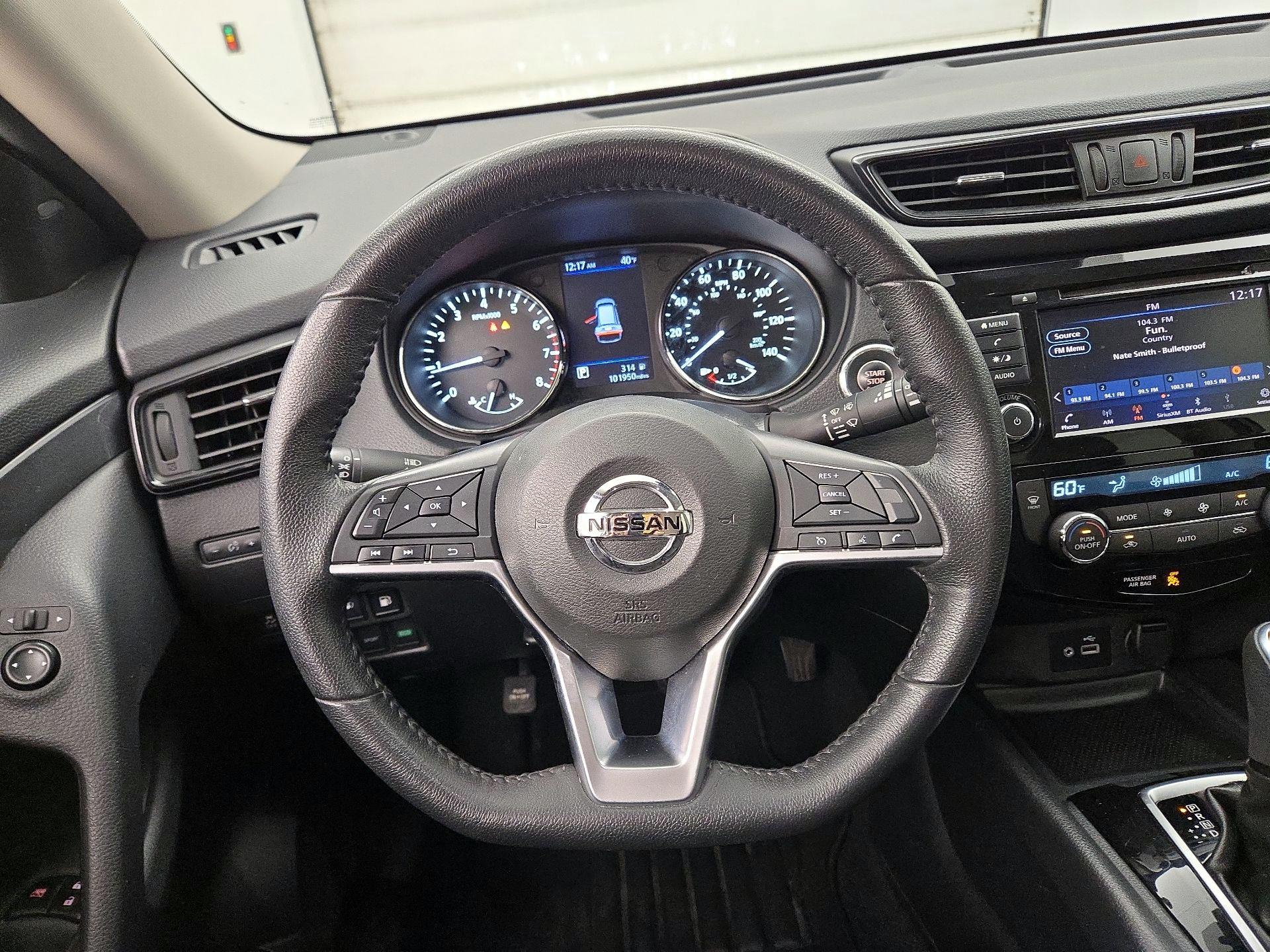 Thumbnail: 2020 Nissan Rogue - 10