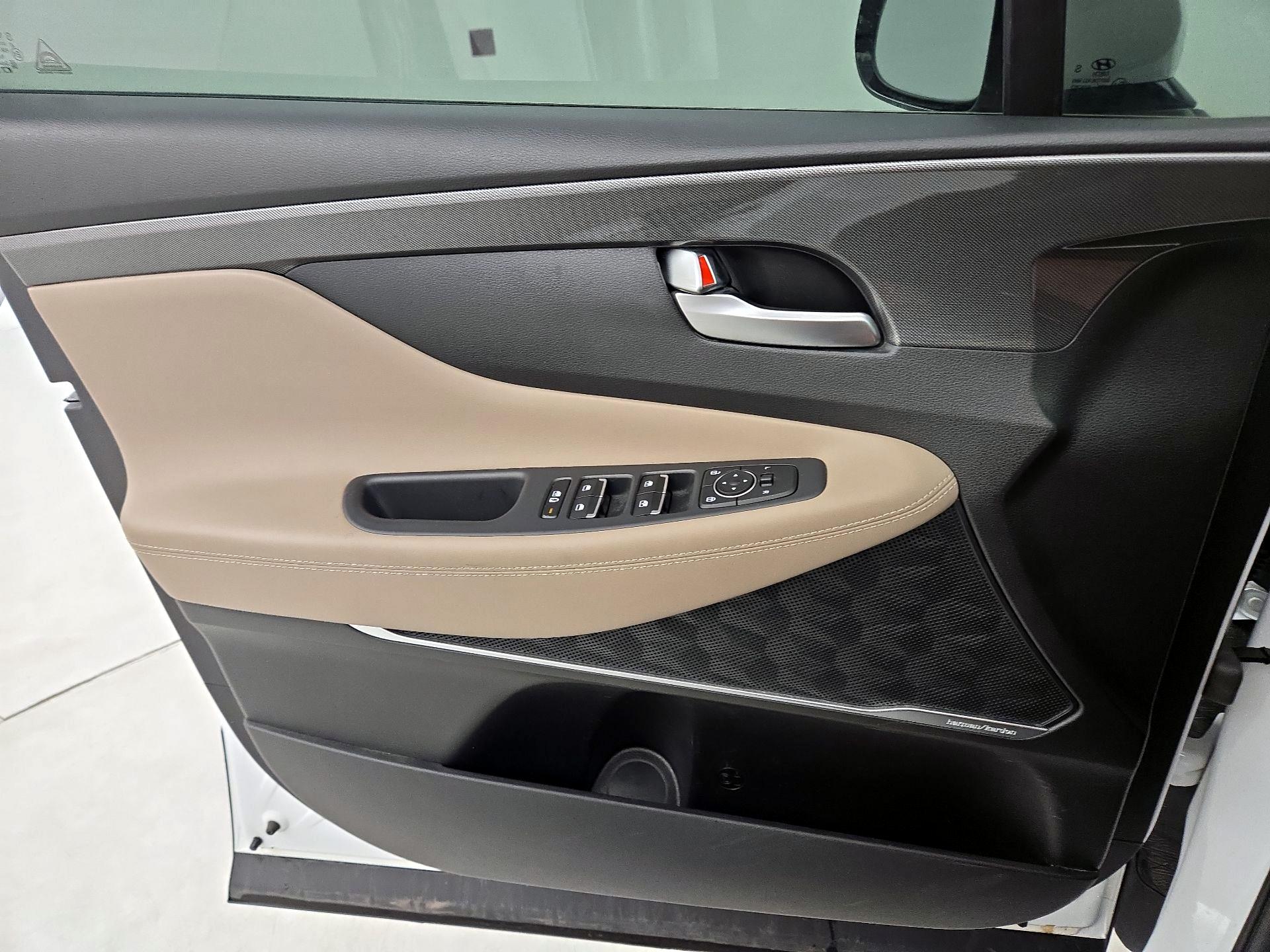 Thumbnail: 2022 Hyundai Santa Fe - 12