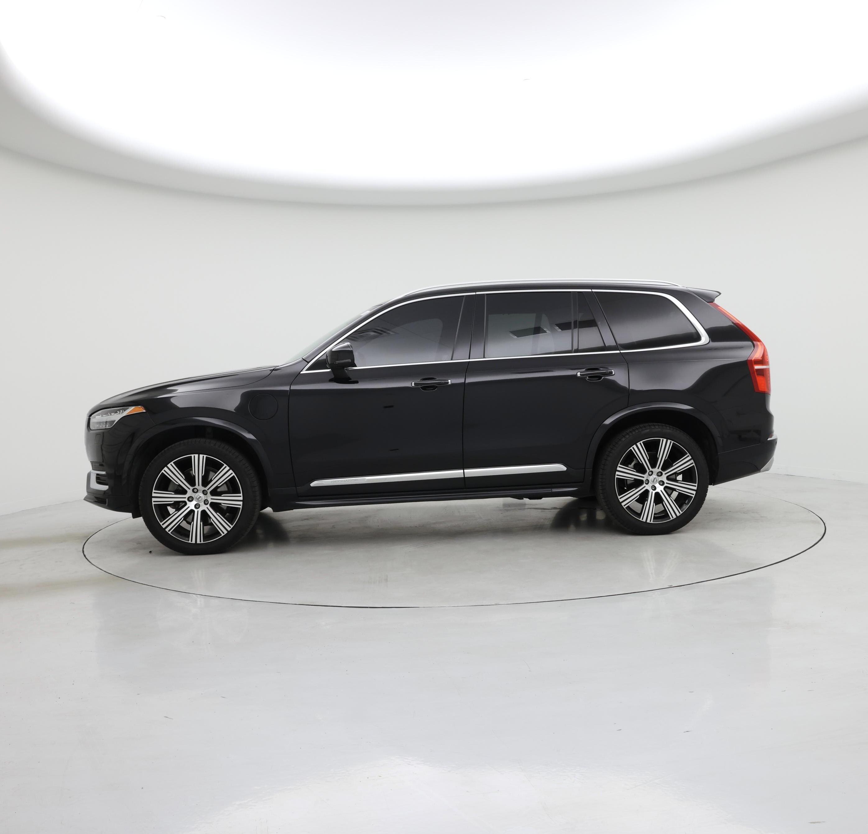 Thumbnail: 2021 Volvo XC90 - 3