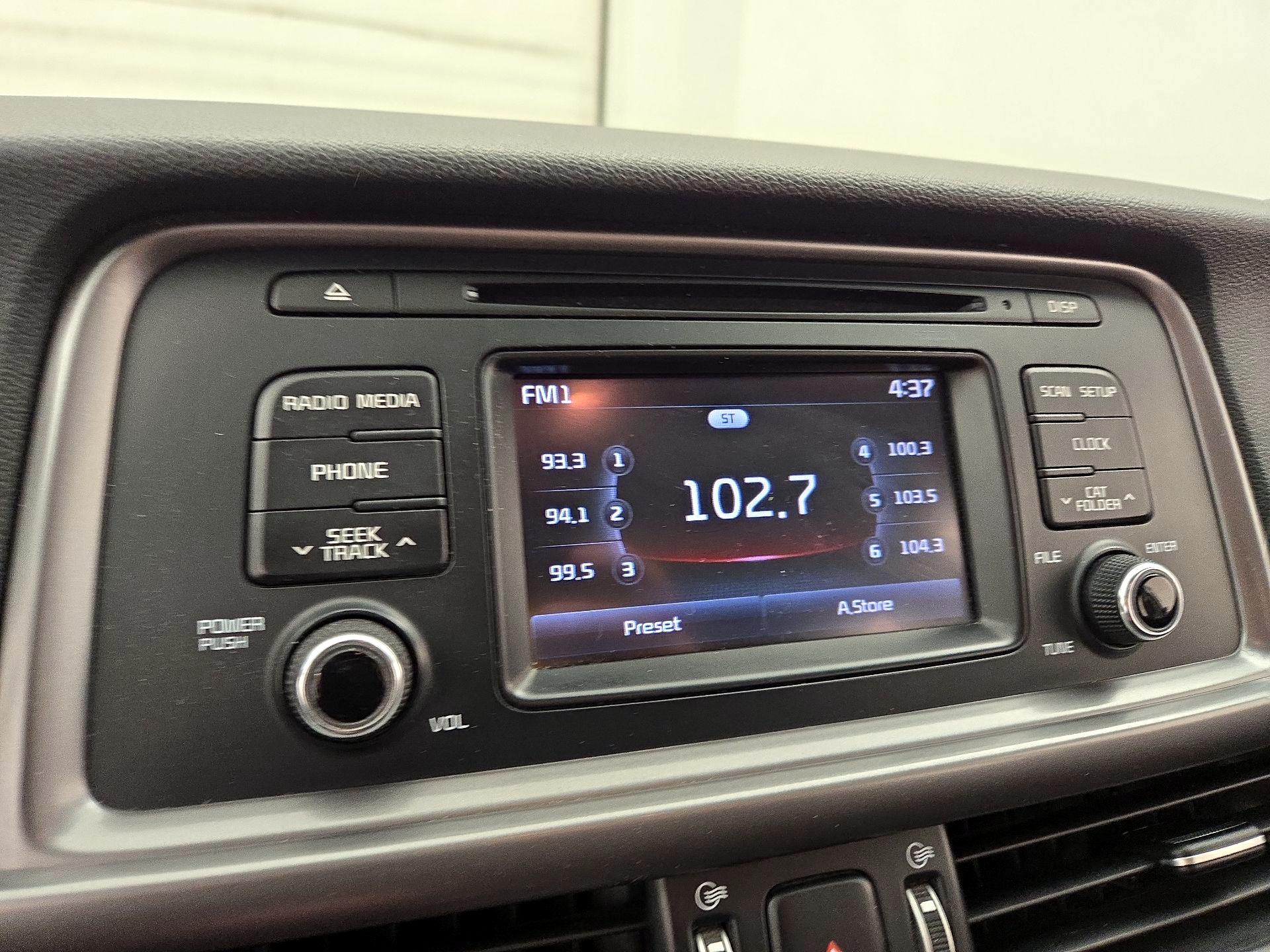 Thumbnail: 2016 Kia Optima - 15