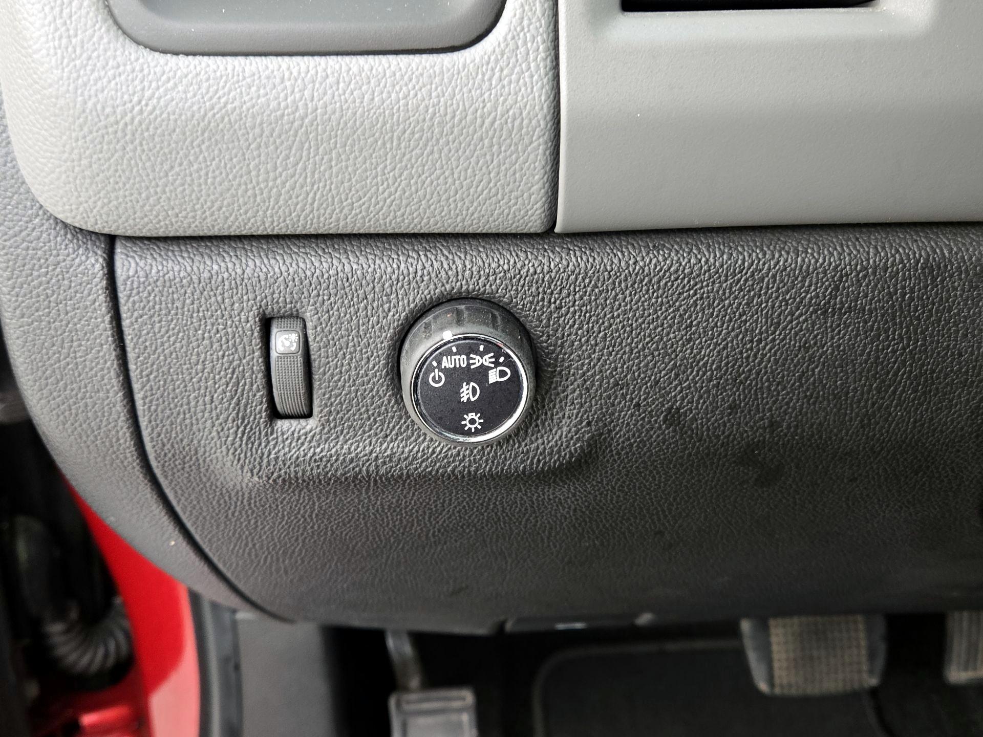 Thumbnail: 2015 Chevrolet Colorado - 13