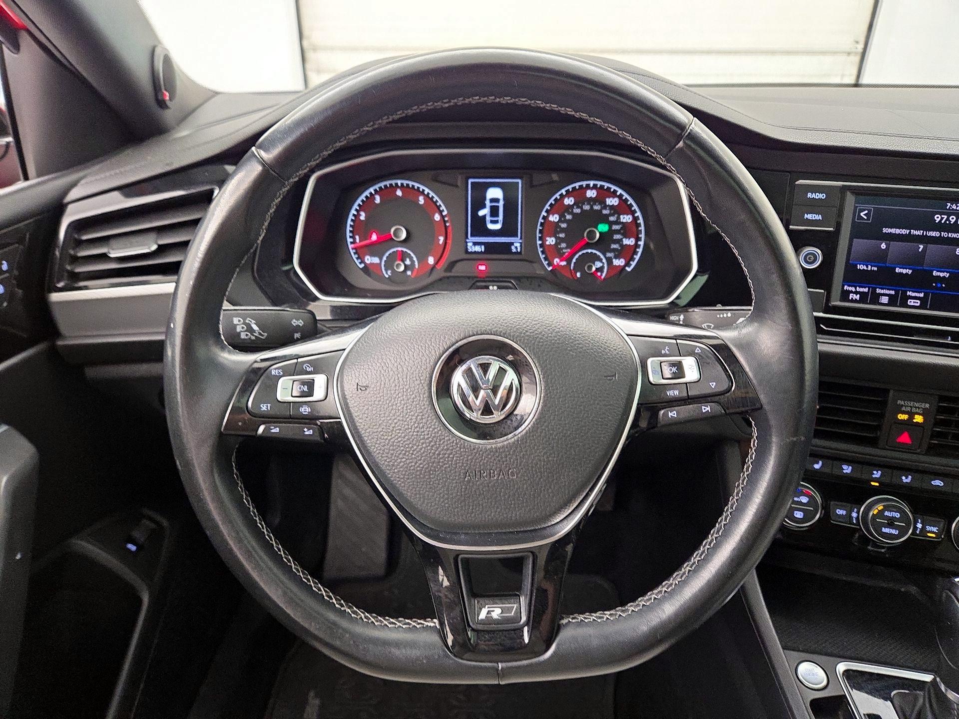 Thumbnail: 2019 Volkswagen Jetta - 10
