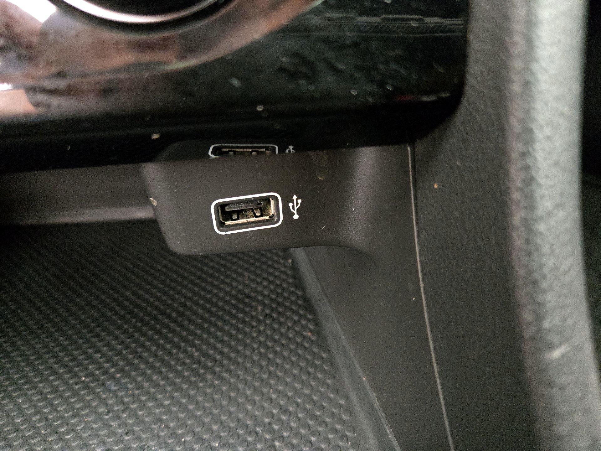 Thumbnail: 2019 Volkswagen Jetta - 18