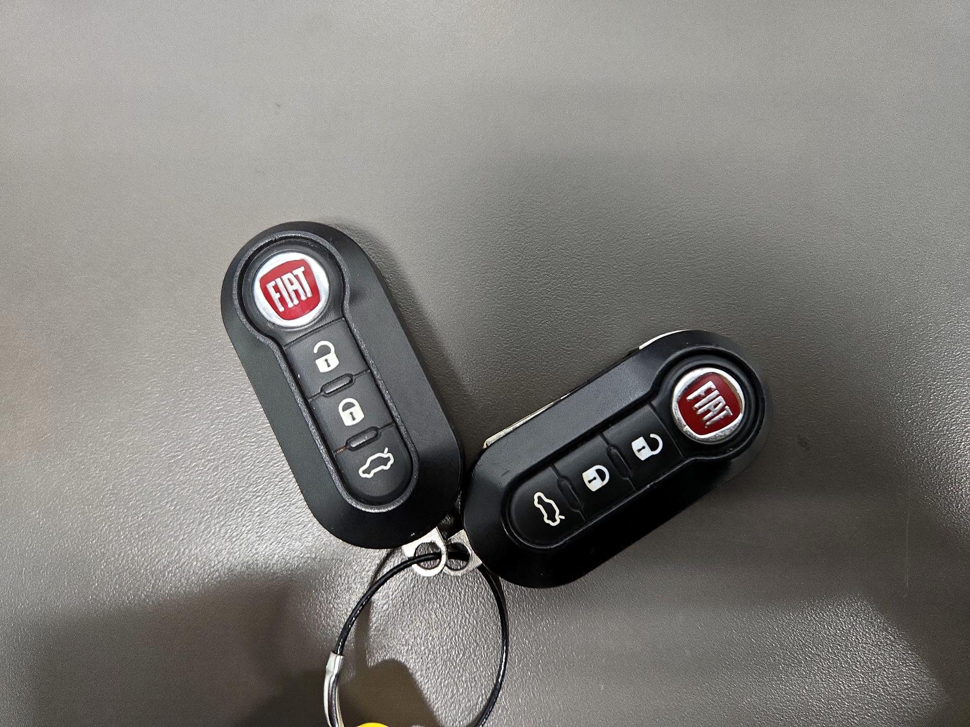 Thumbnail: 2017 Fiat 500 - 20