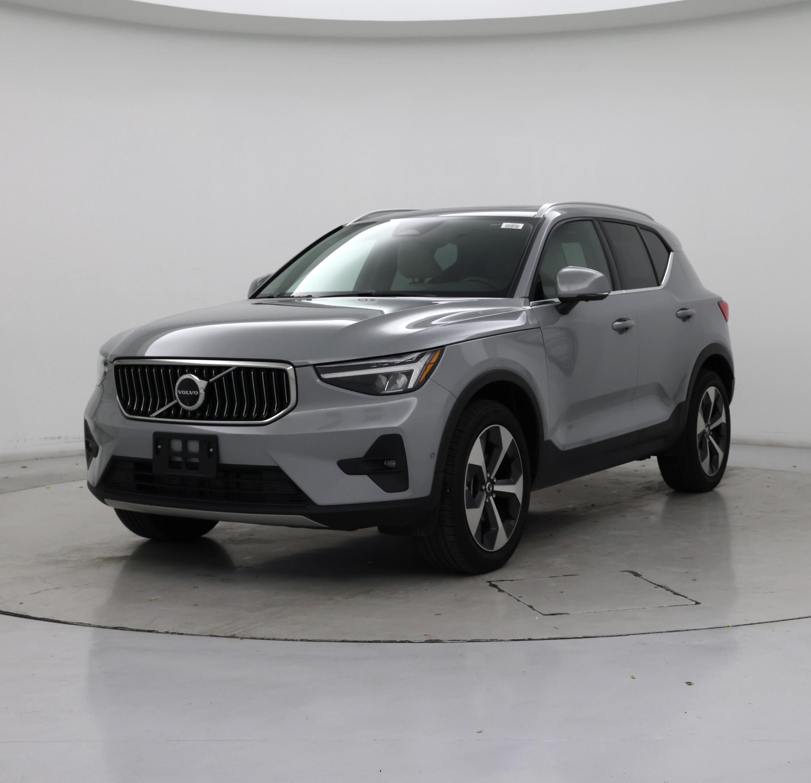 Thumbnail: 2024 Volvo XC40 - 4
