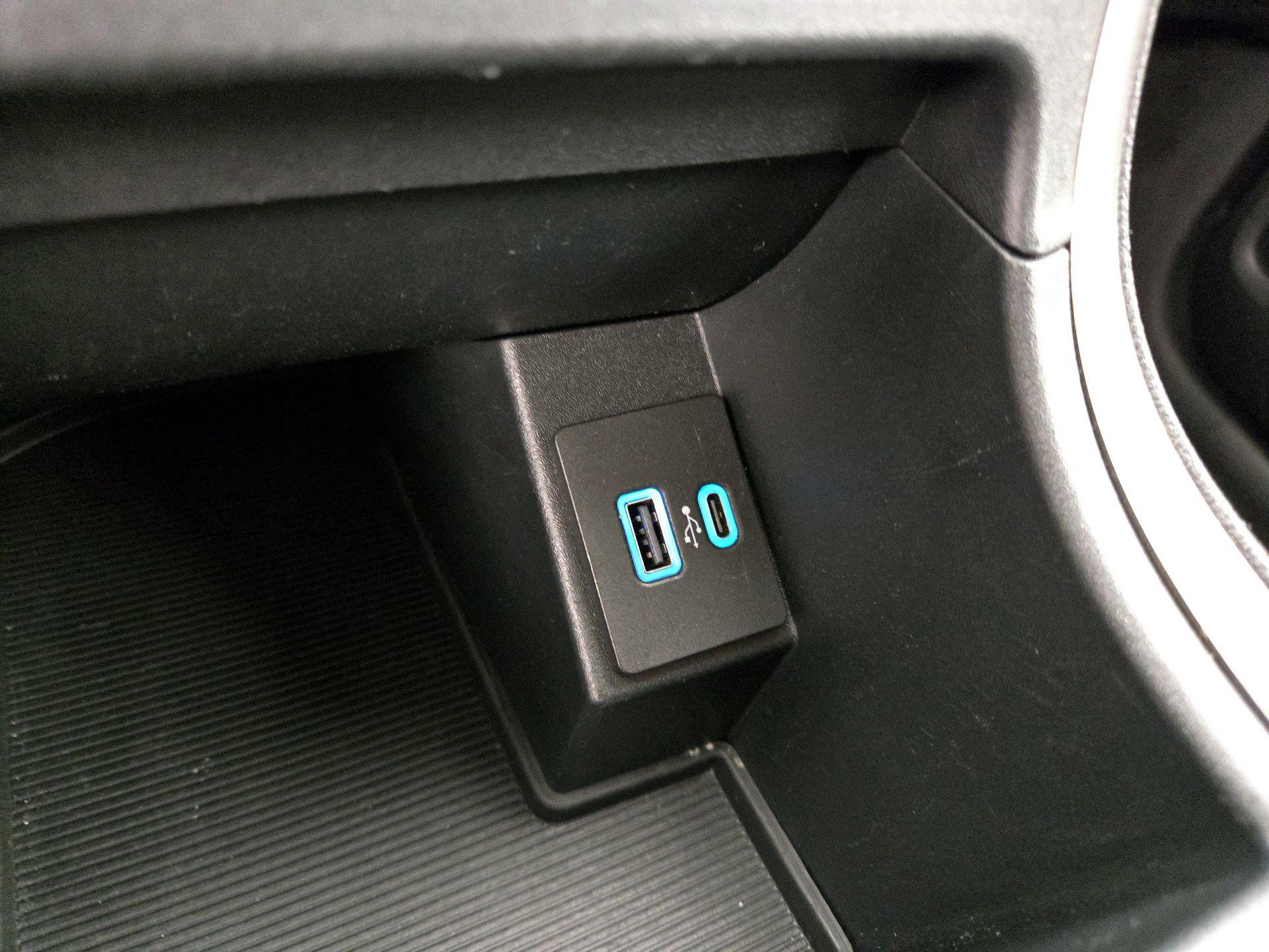 Thumbnail: 2024 Ford Edge - 18