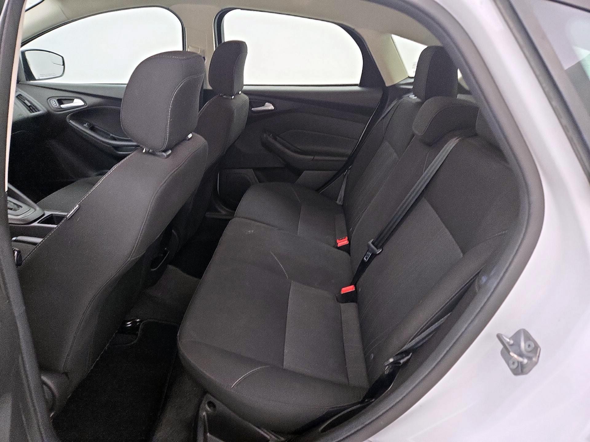Thumbnail: 2018 Ford Focus - 19