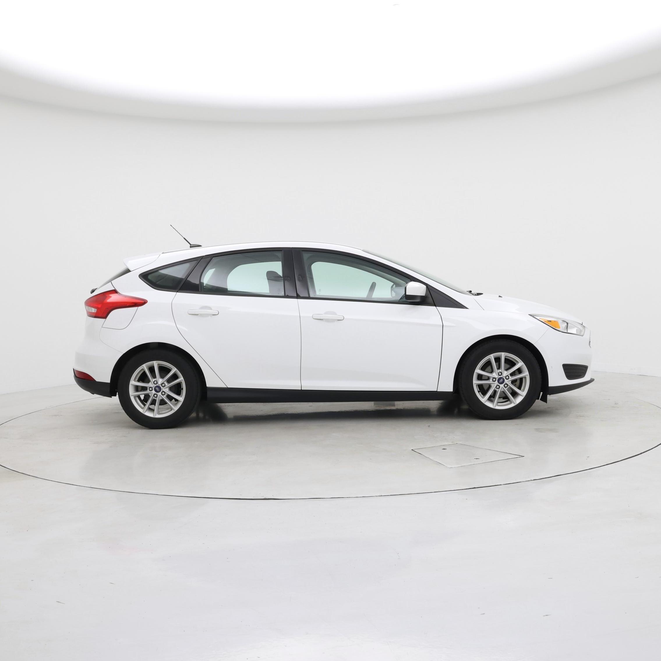 Thumbnail: 2018 Ford Focus - 7