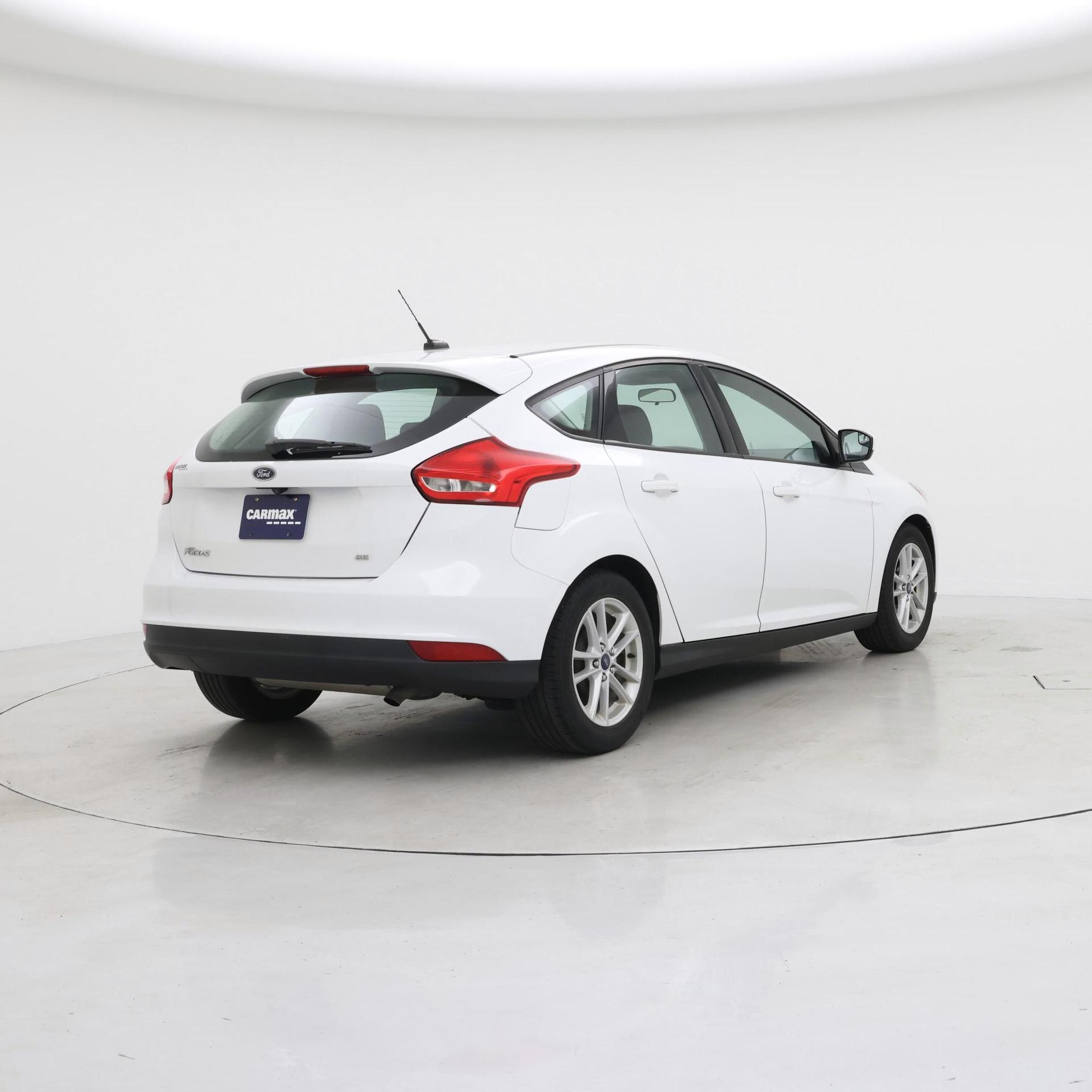 Thumbnail: 2018 Ford Focus - 8
