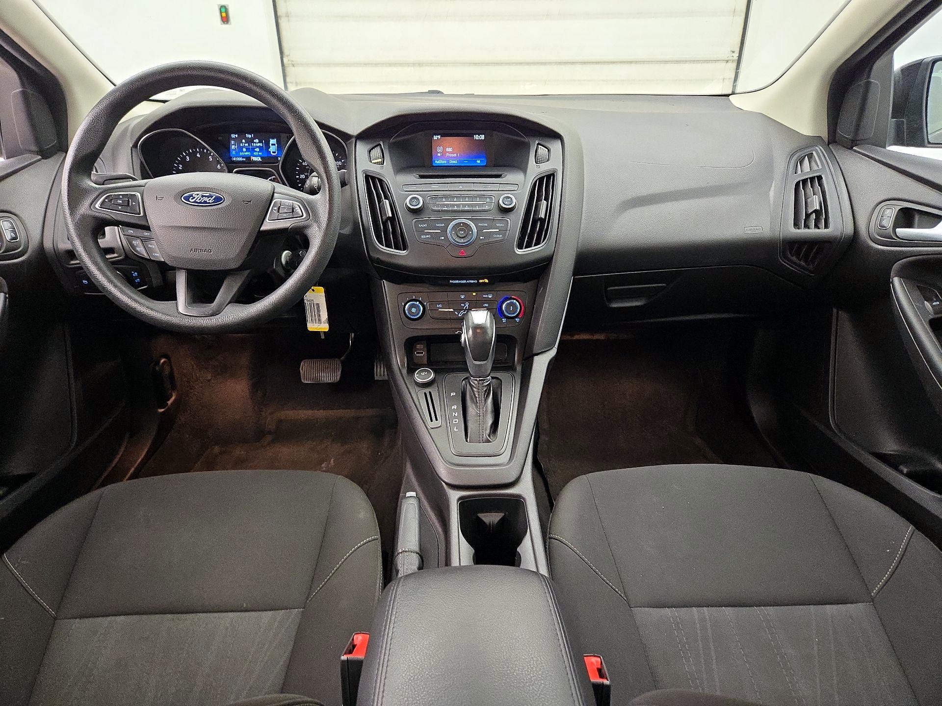 Thumbnail: 2015 Ford Focus - 9