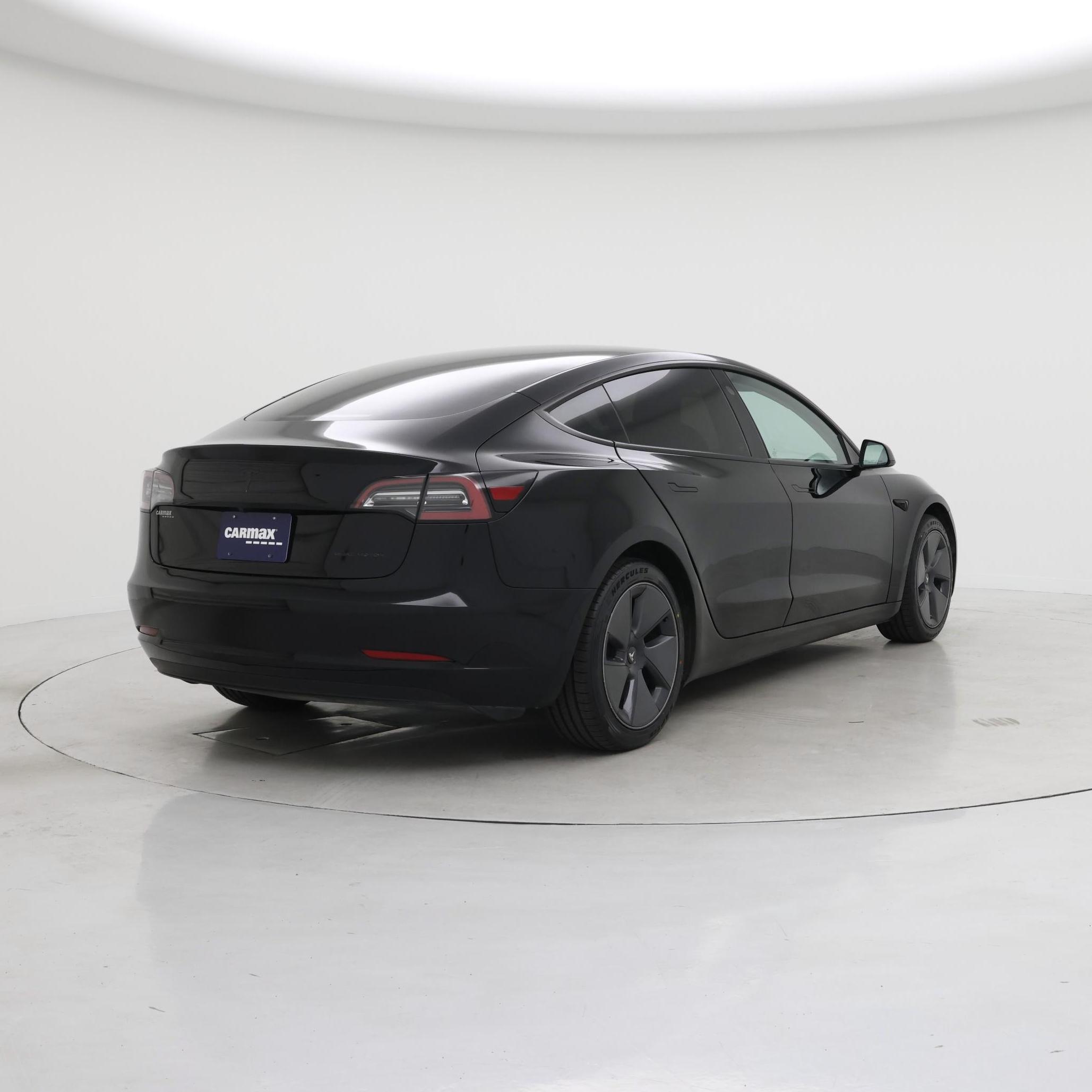 Thumbnail: 2022 Tesla Model 3 - 8