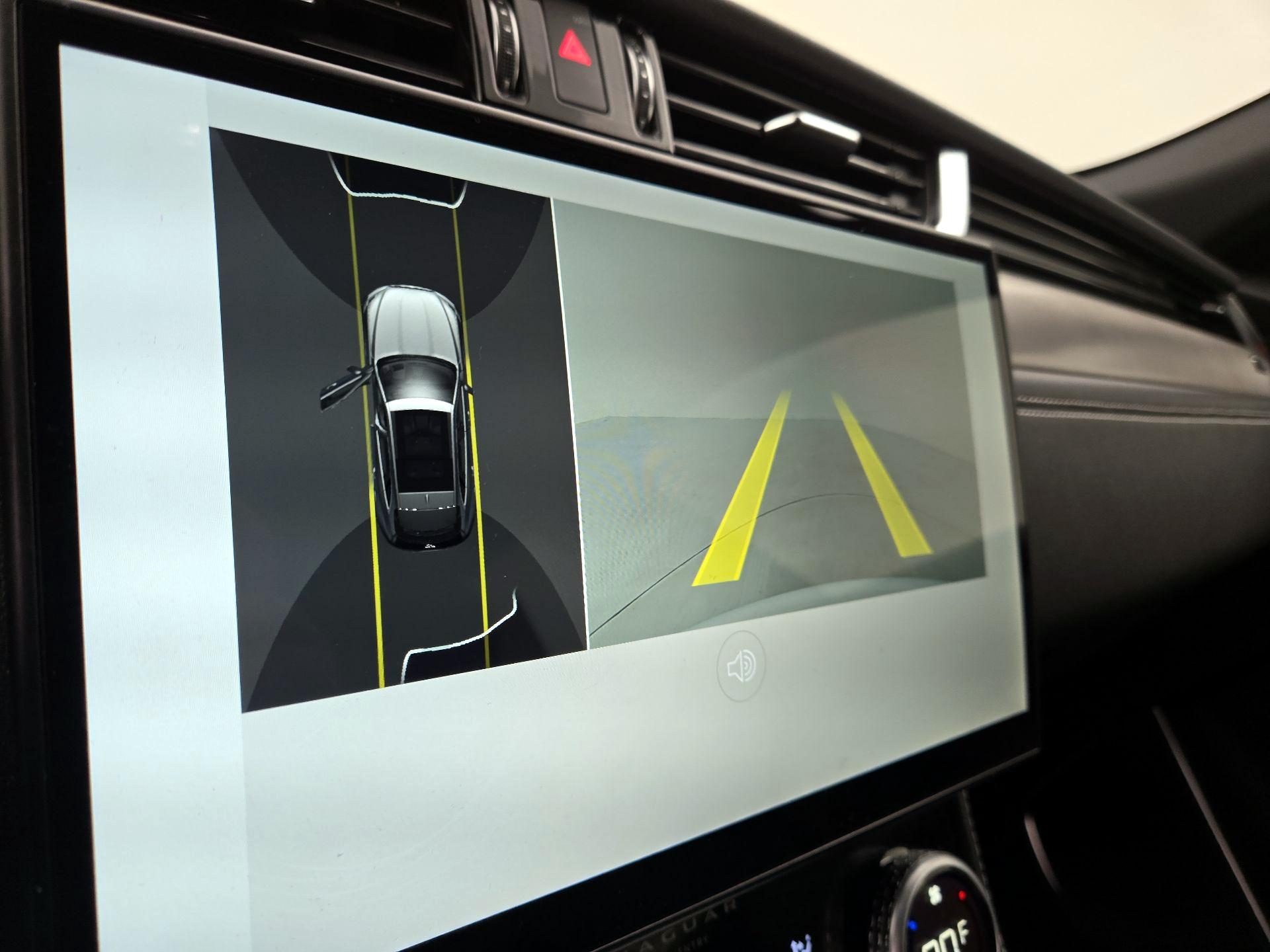 Thumbnail: 2024 Jaguar F-Pace - 15