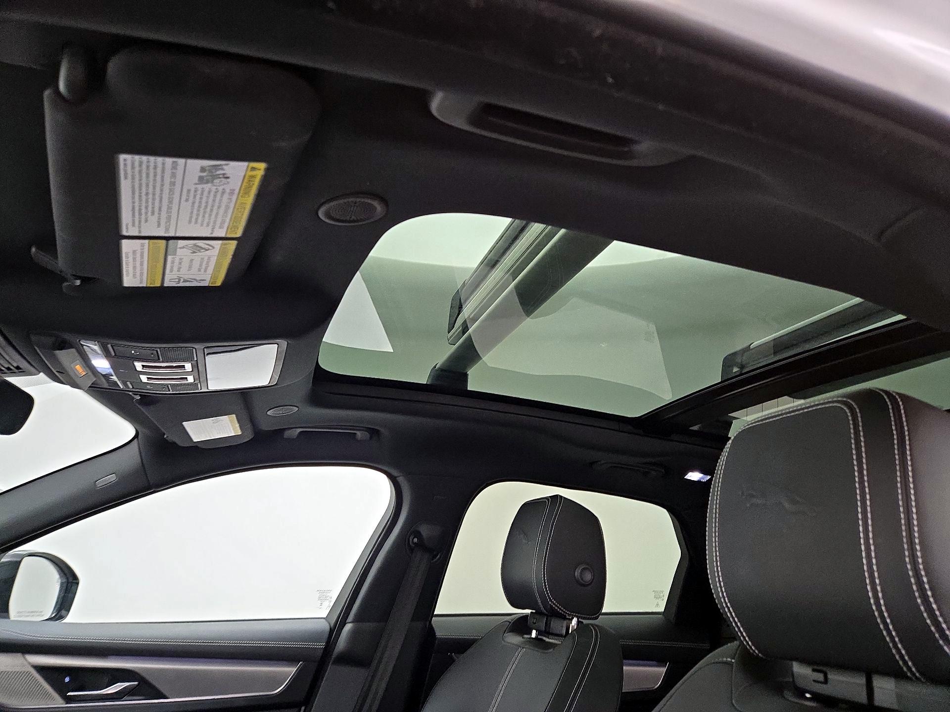 Thumbnail: 2024 Jaguar F-Pace - 20