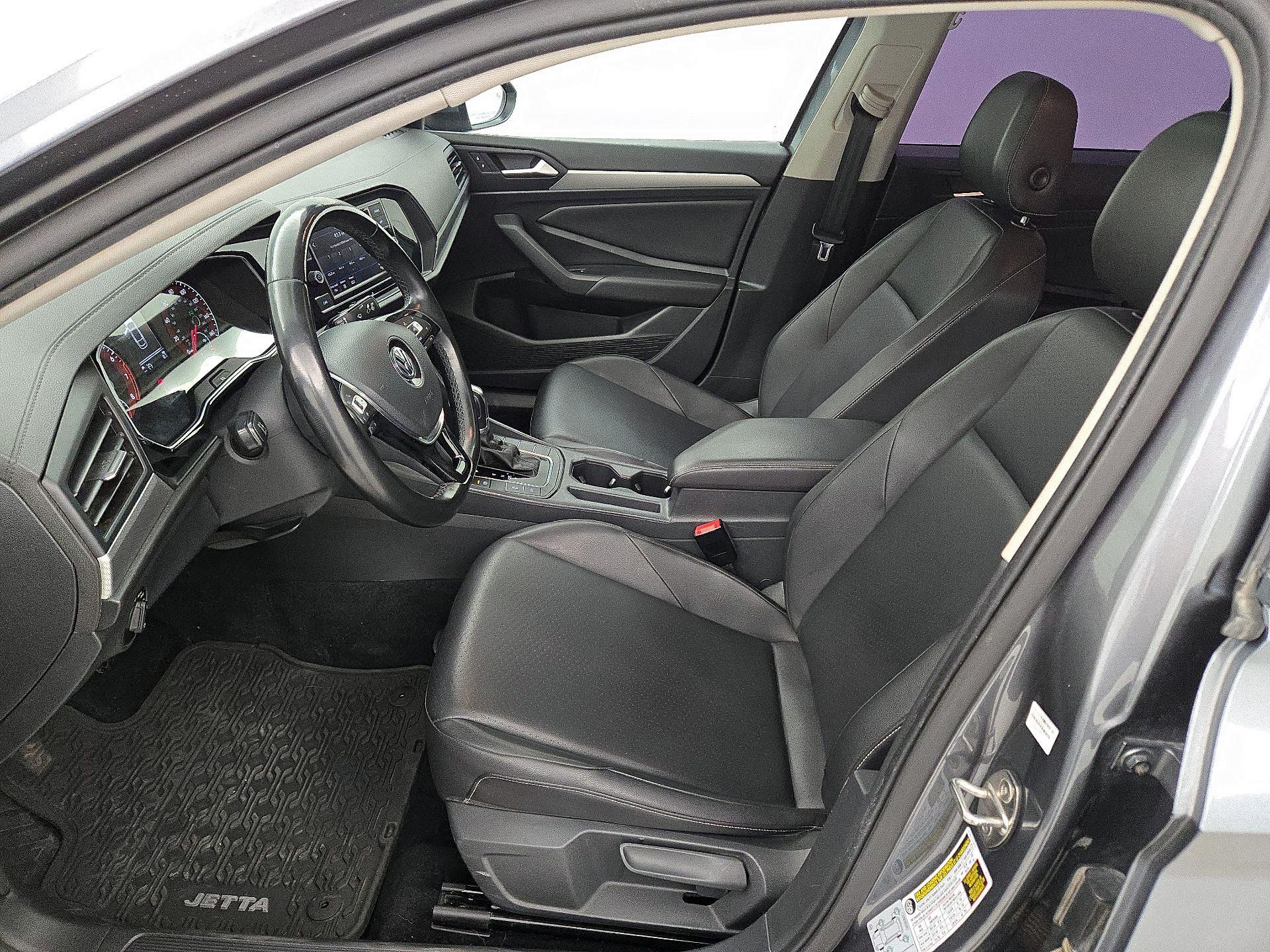Thumbnail: 2019 Volkswagen Jetta - 11
