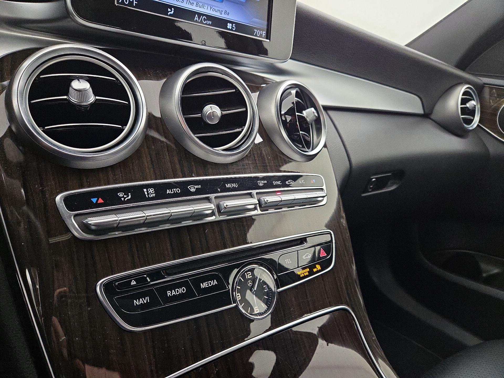 Thumbnail: 2018 Mercedes-Benz C-Class - 16