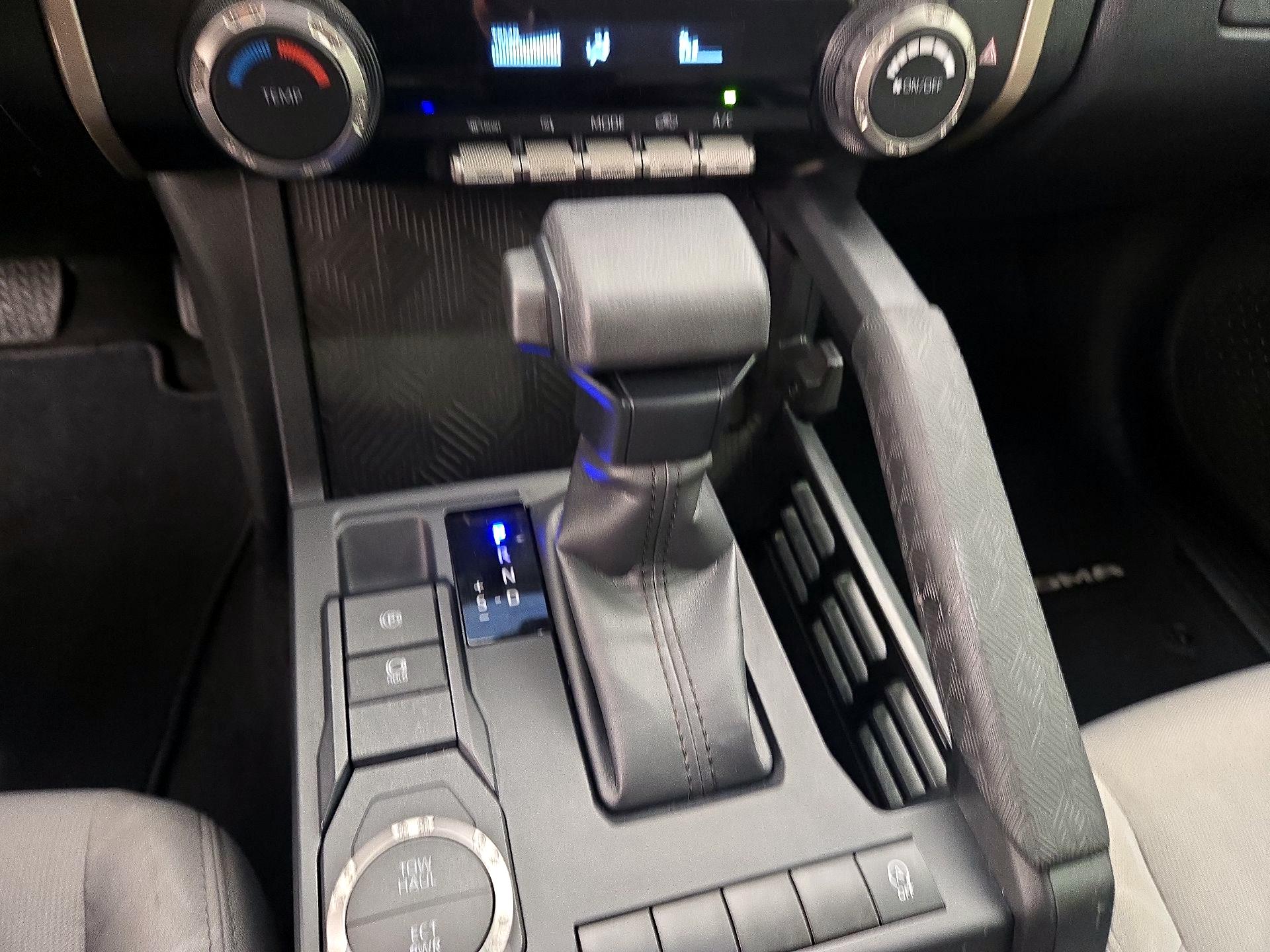 Thumbnail: 2024 Toyota Tacoma - 17