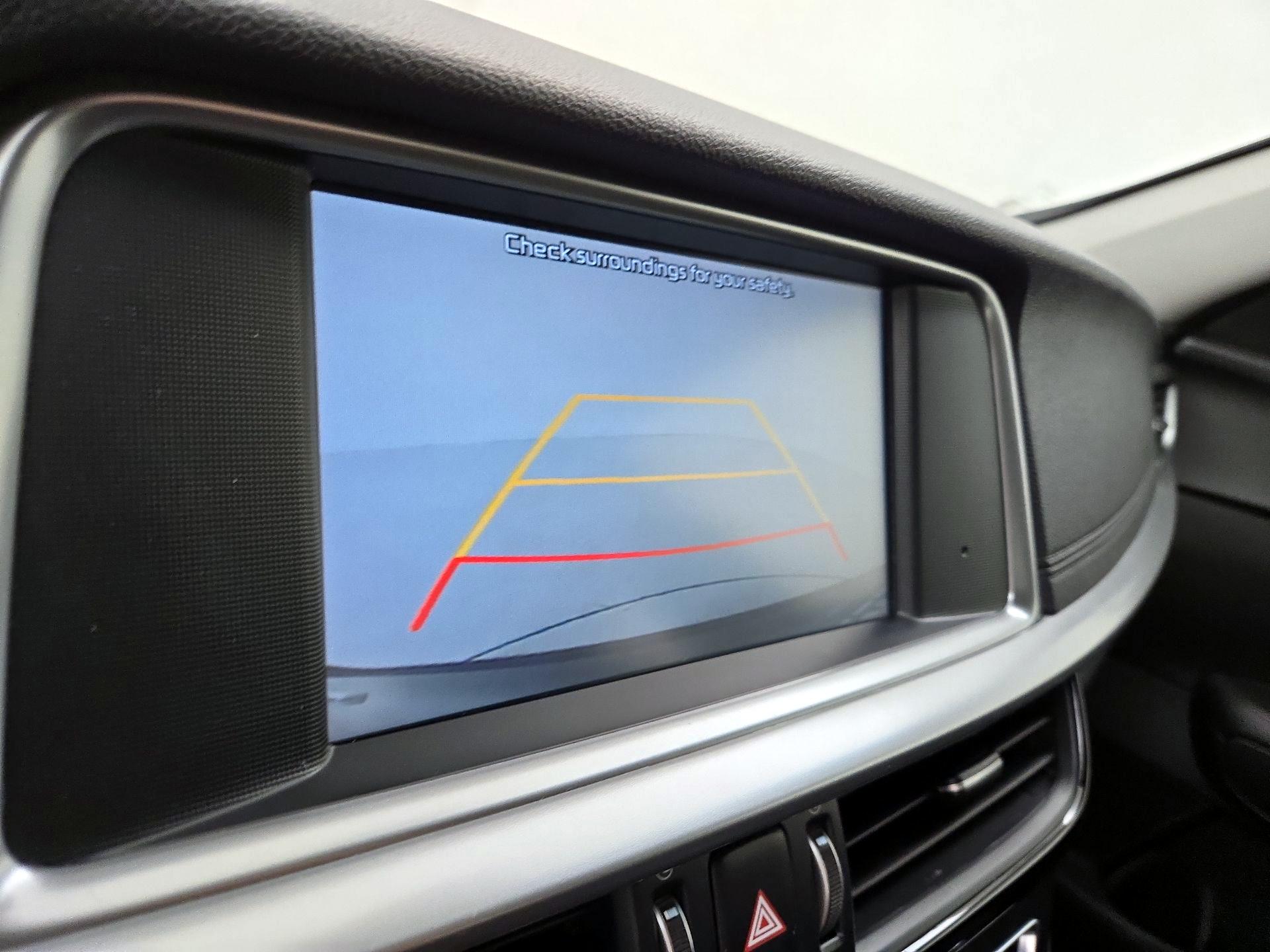 Thumbnail: 2019 Kia Optima - 14
