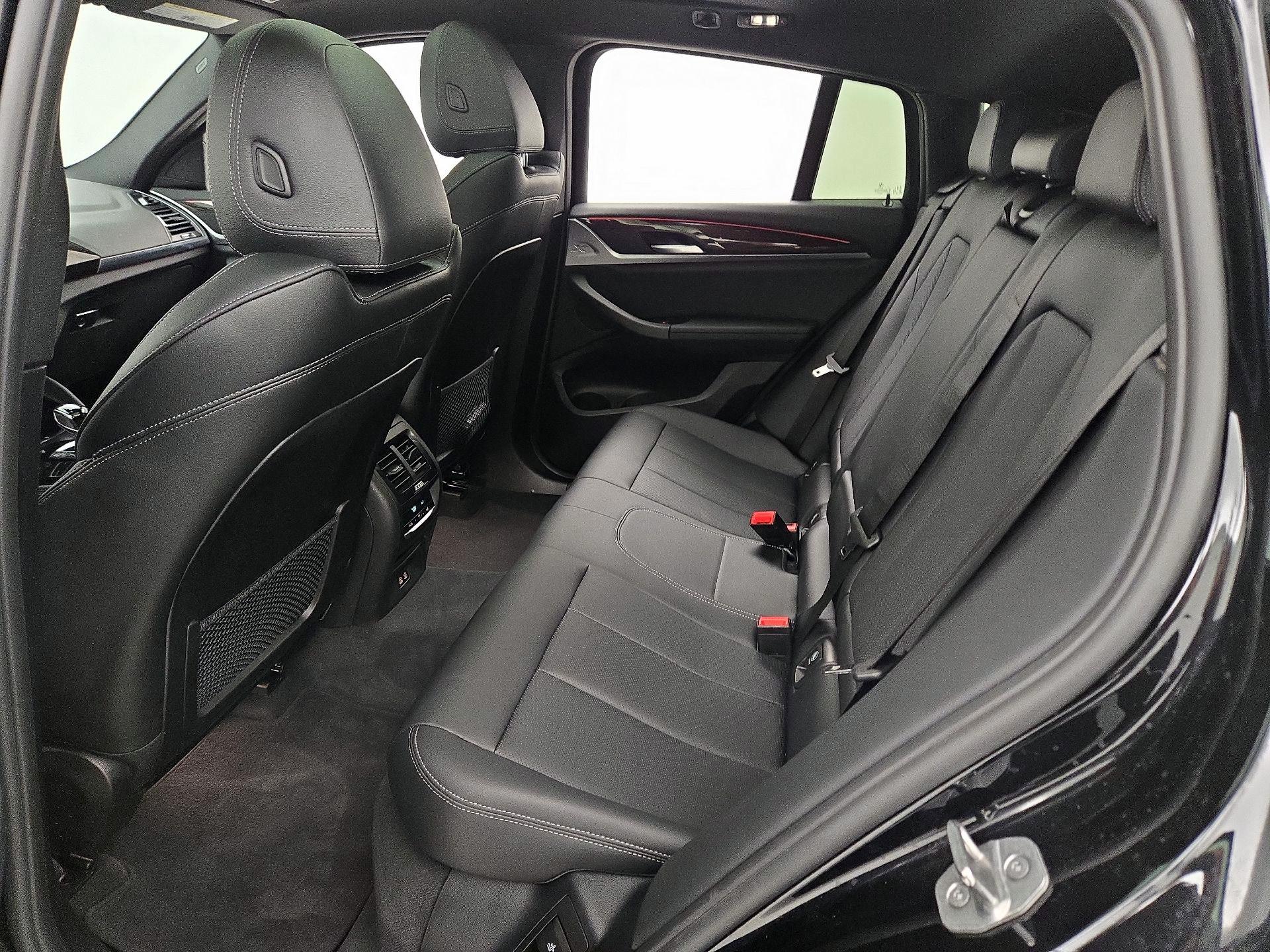 Thumbnail: 2024 BMW X4 - 20