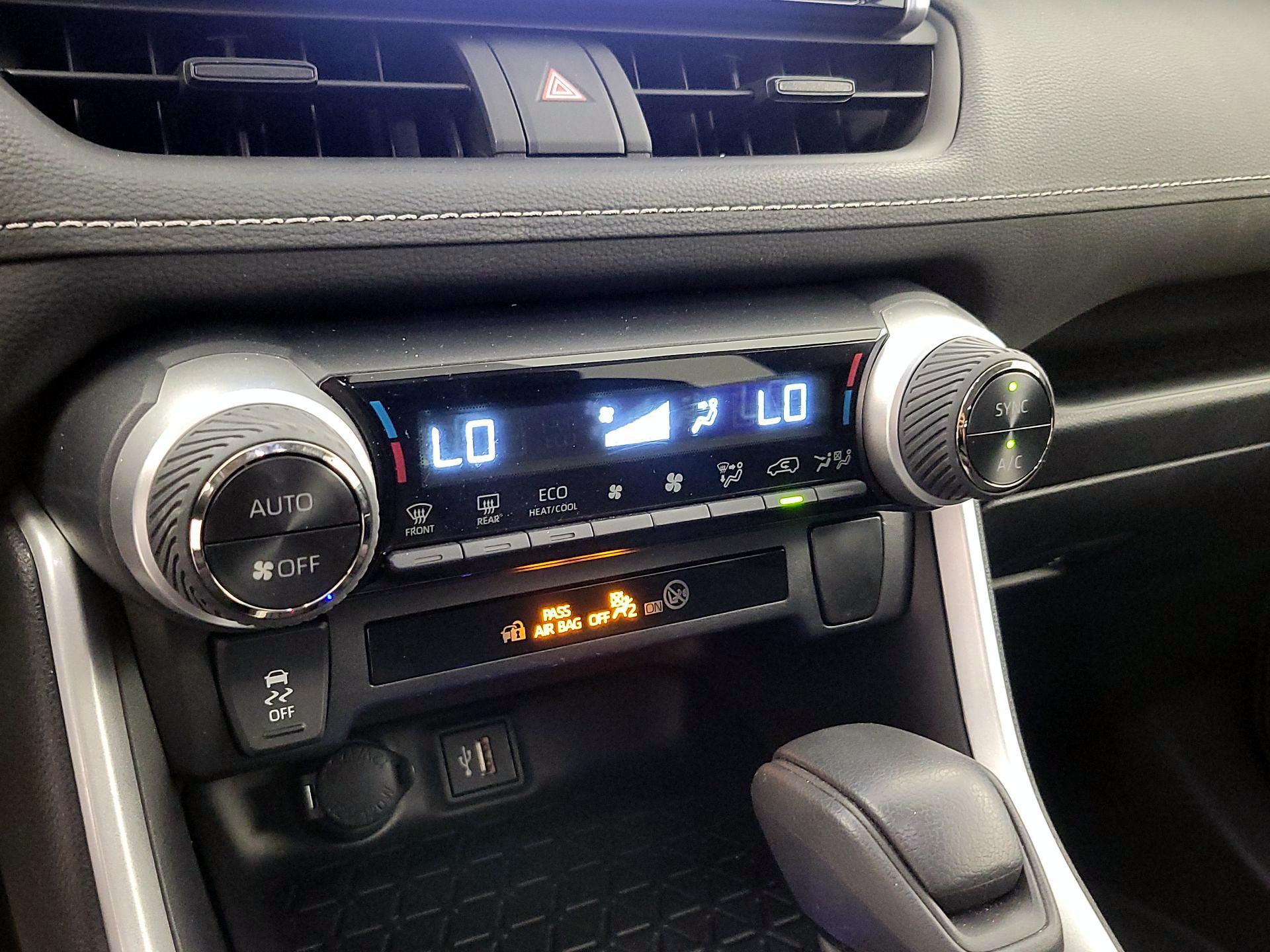 Thumbnail: 2024 Toyota RAV4 - 16