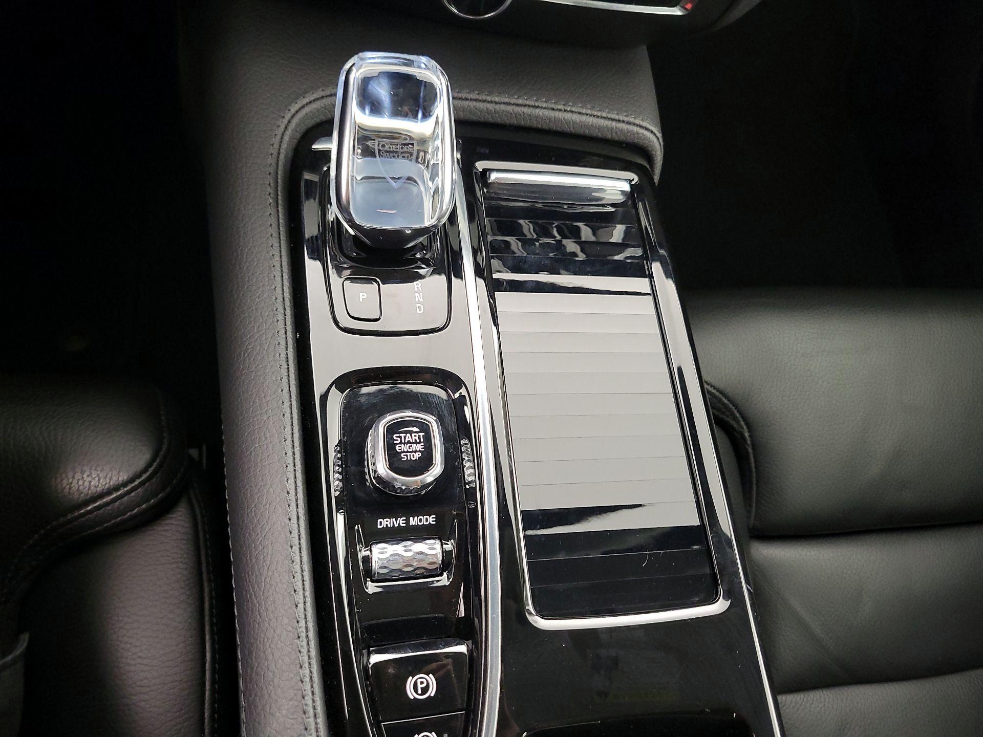 Thumbnail: 2021 Volvo S60 - 17