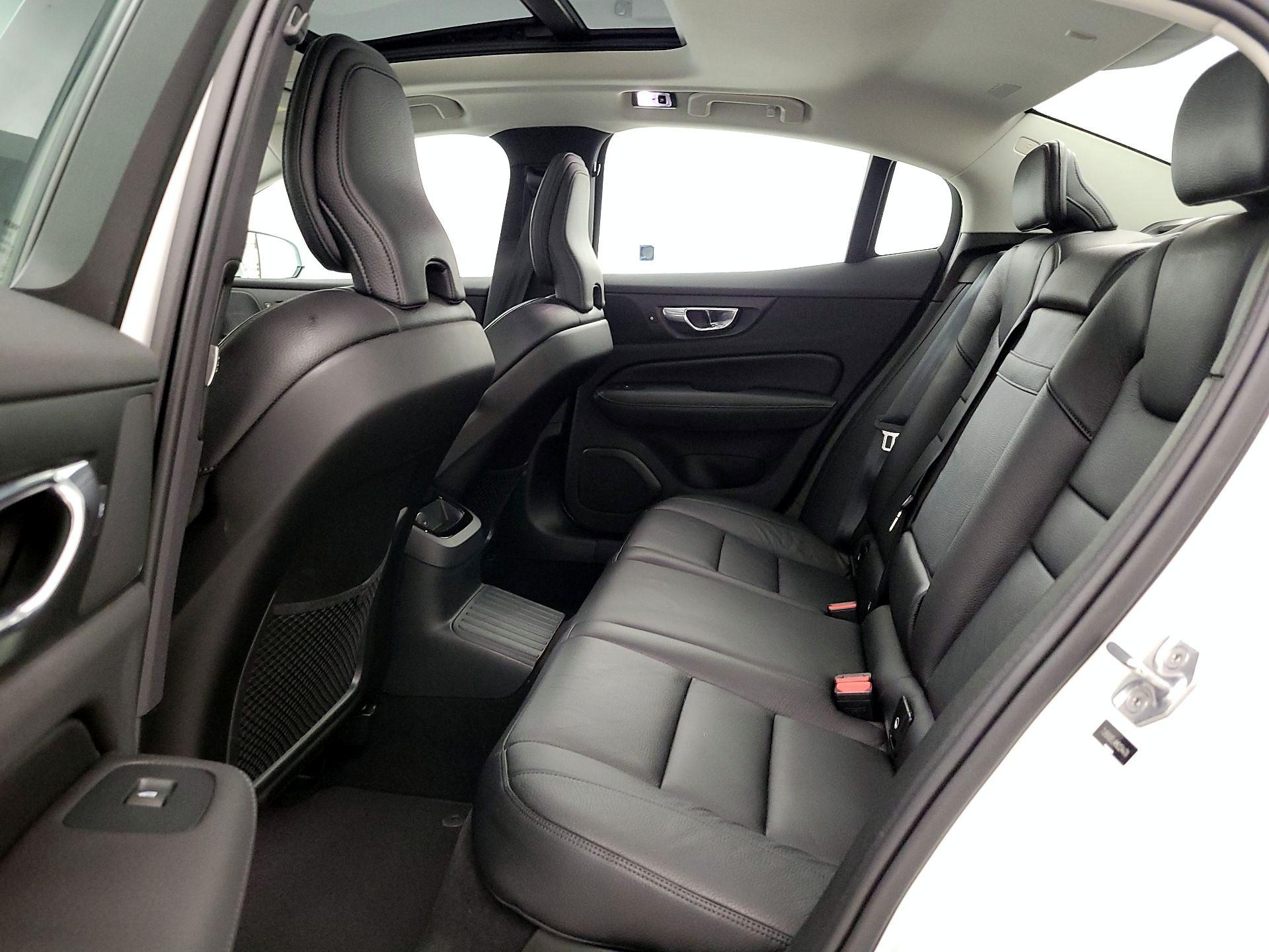 Thumbnail: 2021 Volvo S60 - 20