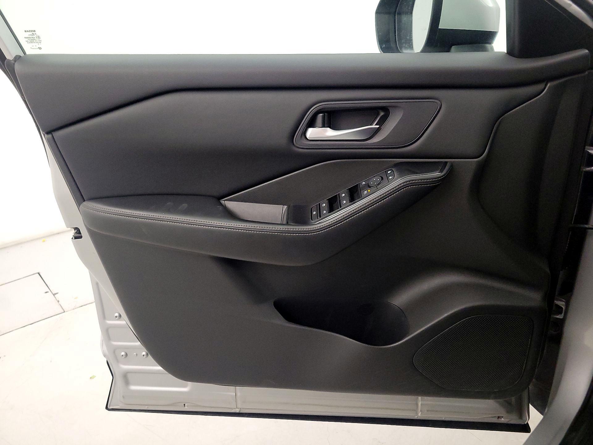 Thumbnail: 2024 Nissan Rogue - 12